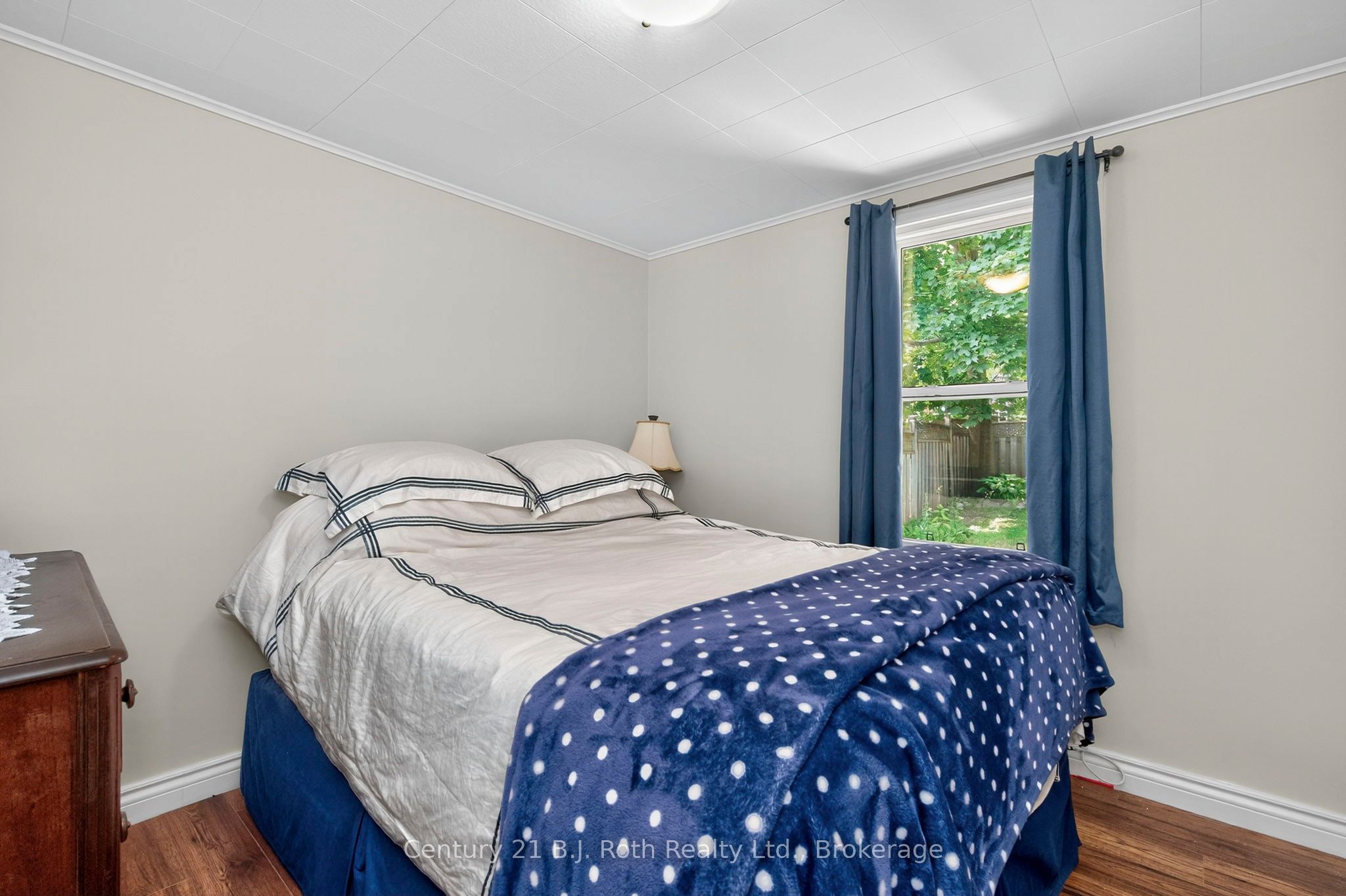 230 Nottawasaga Street Property Photo 11