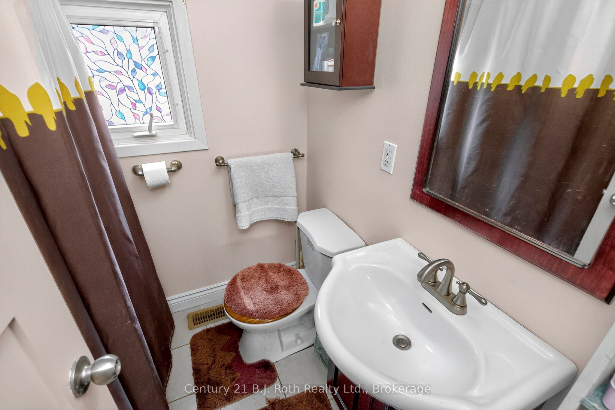 230 Nottawasaga Street Property Photo 13