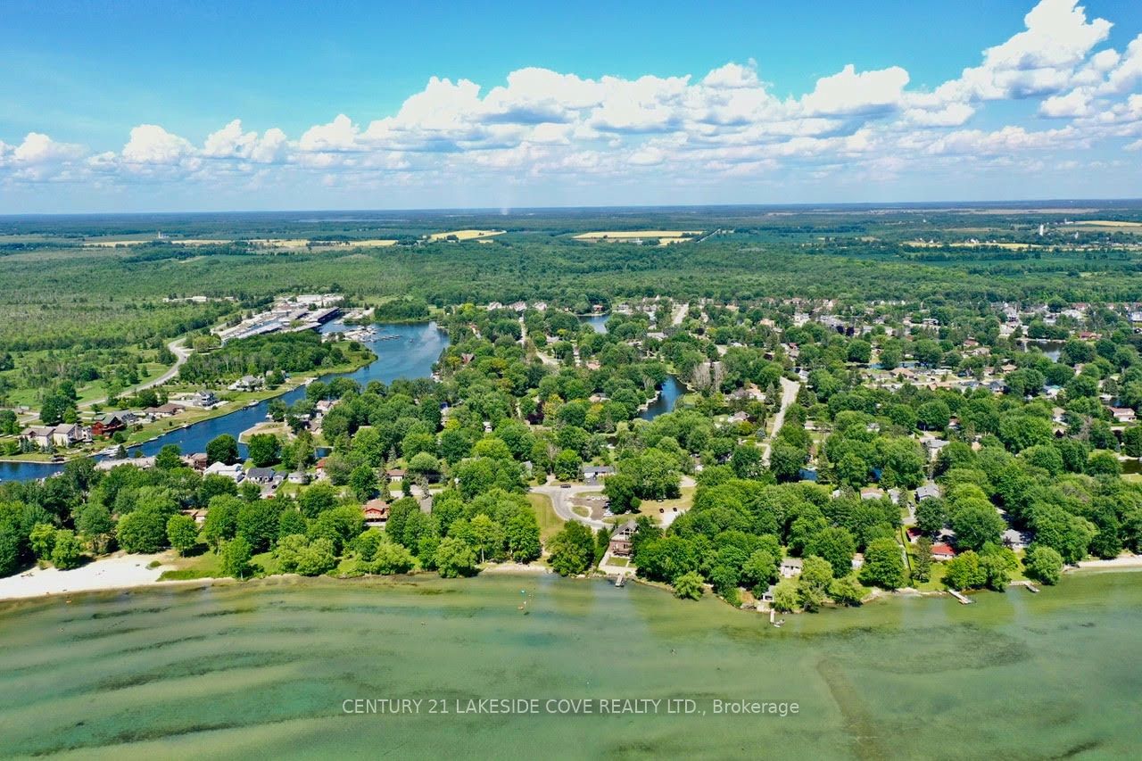 4 Paradise Blvd Property Photo 1