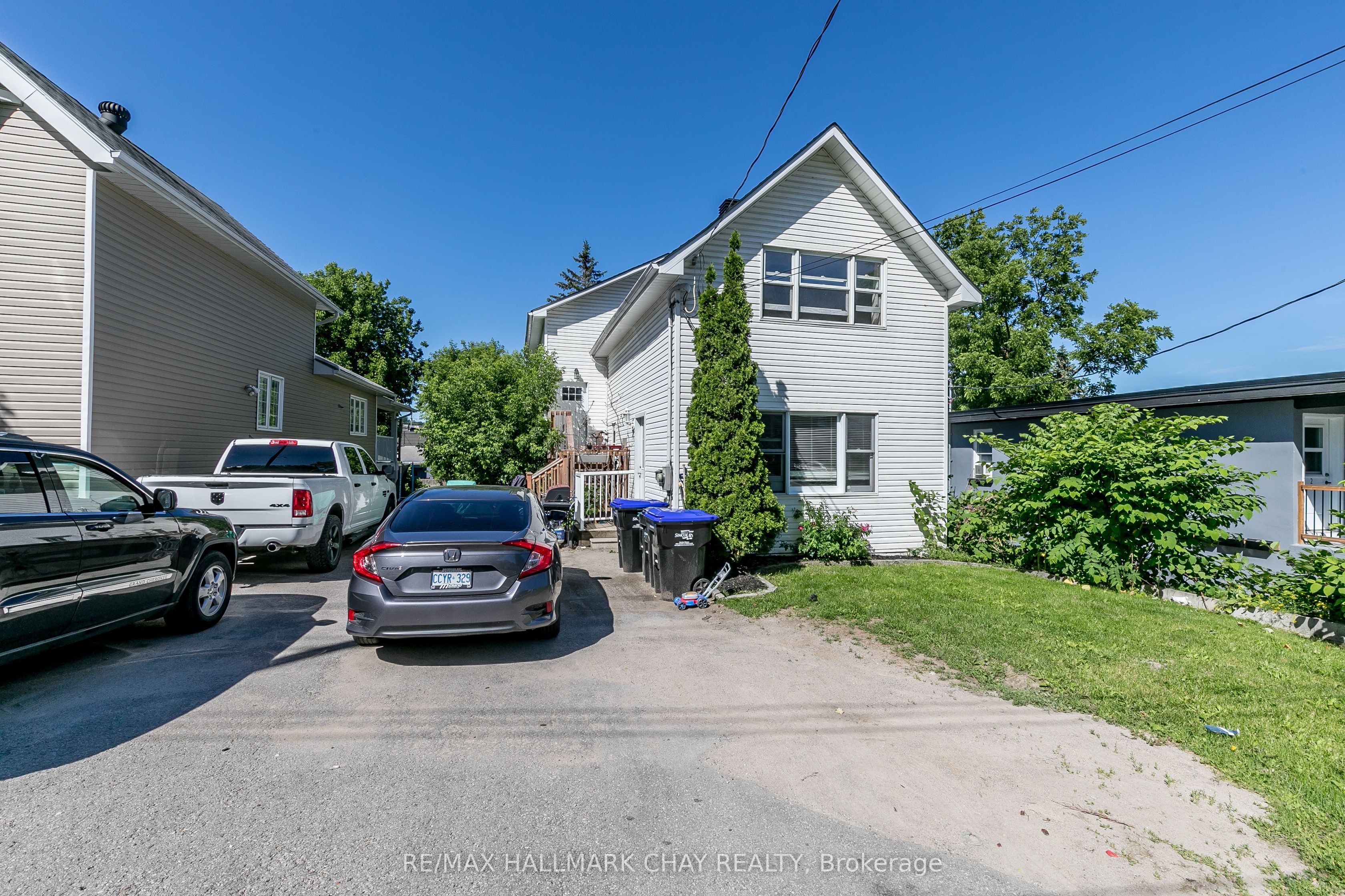 226 Queen Street Property Photo 1