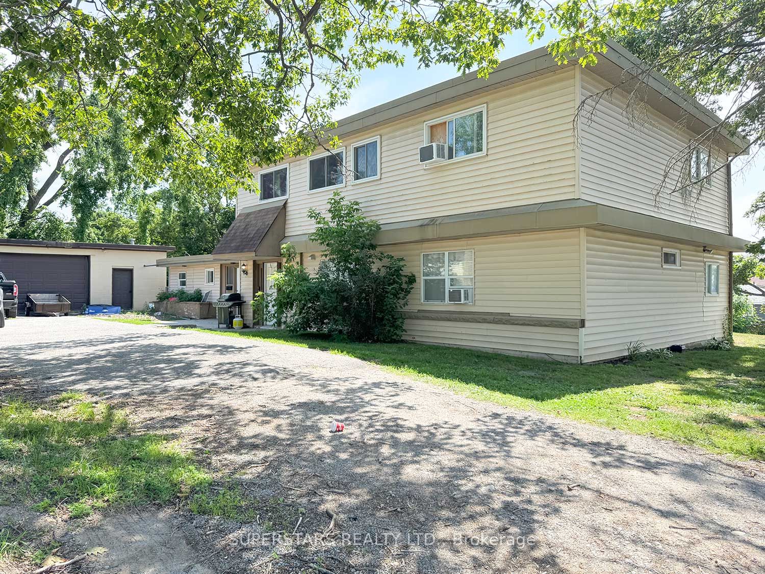 239 Letitia Street Property Photo 1
