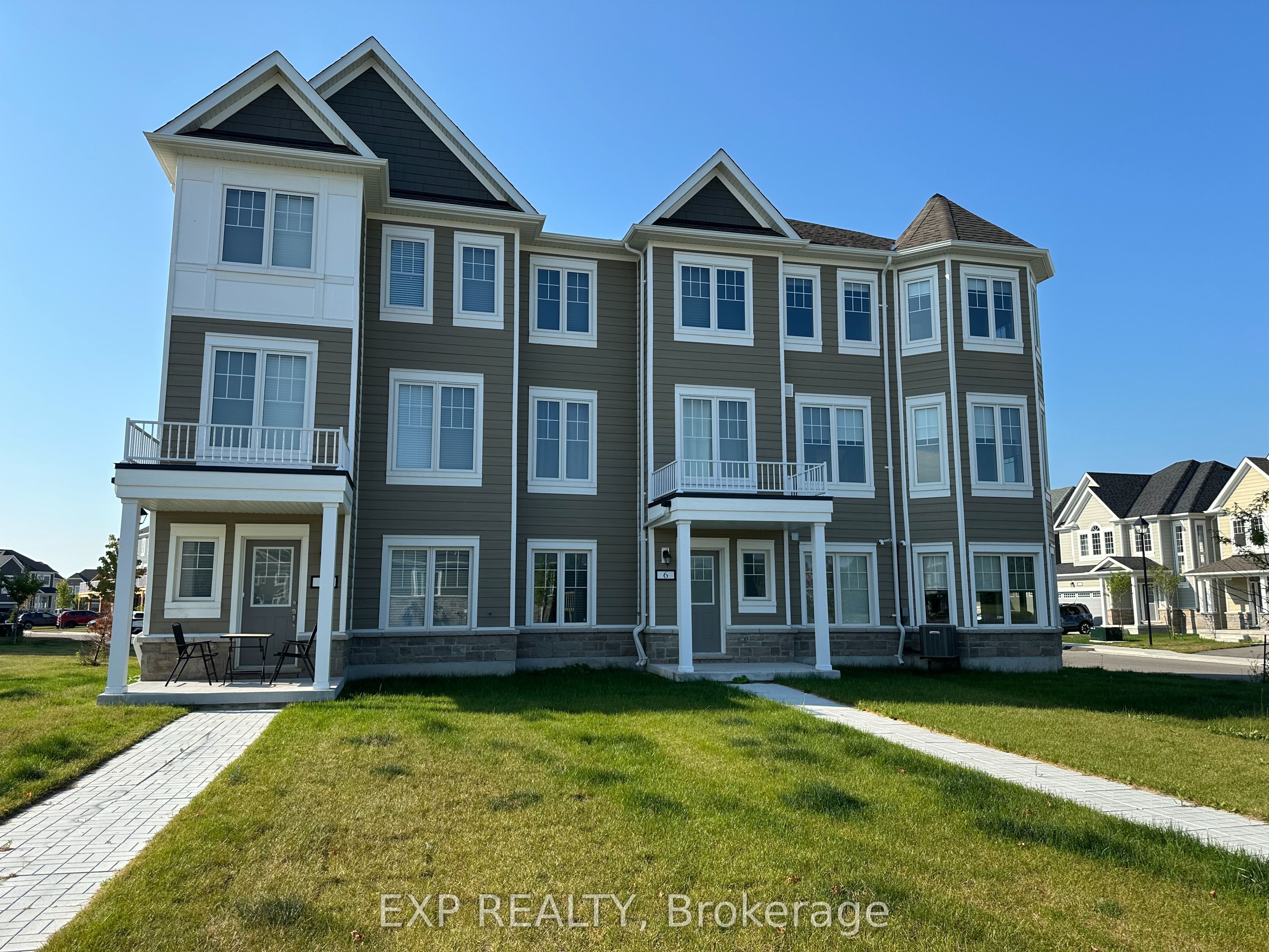 4 Spencer Boulevard Property Photo 1