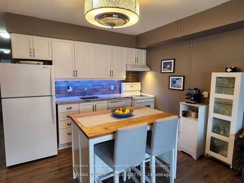 11 Laguna Parkway 2 Property Photo 6