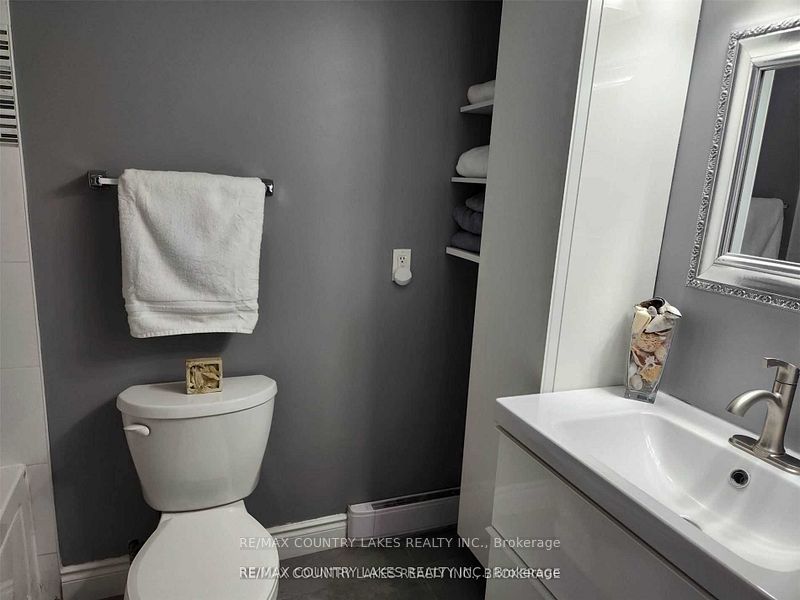 11 Laguna Parkway 2 Property Photo 7