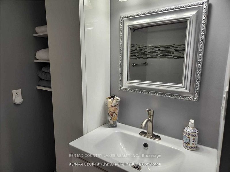 11 Laguna Parkway 2 Property Photo 9