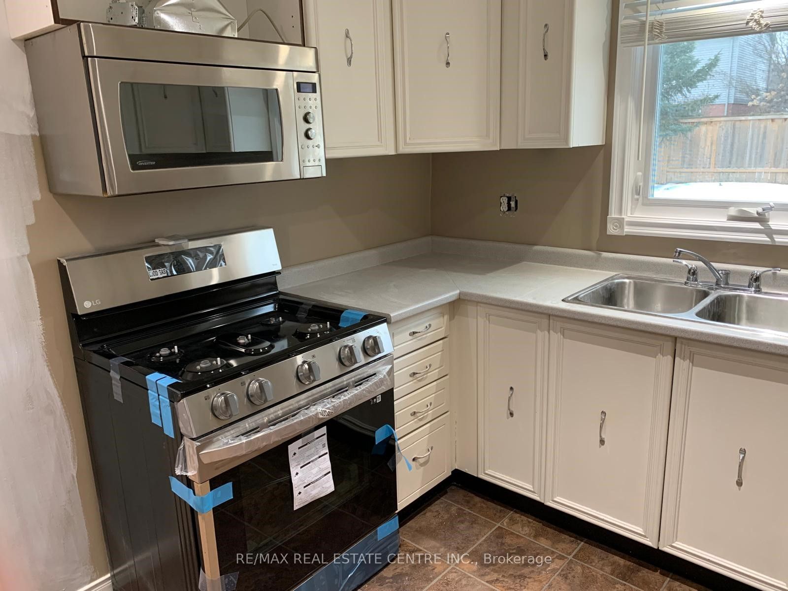 14 Lindsay Court Property Photo 12