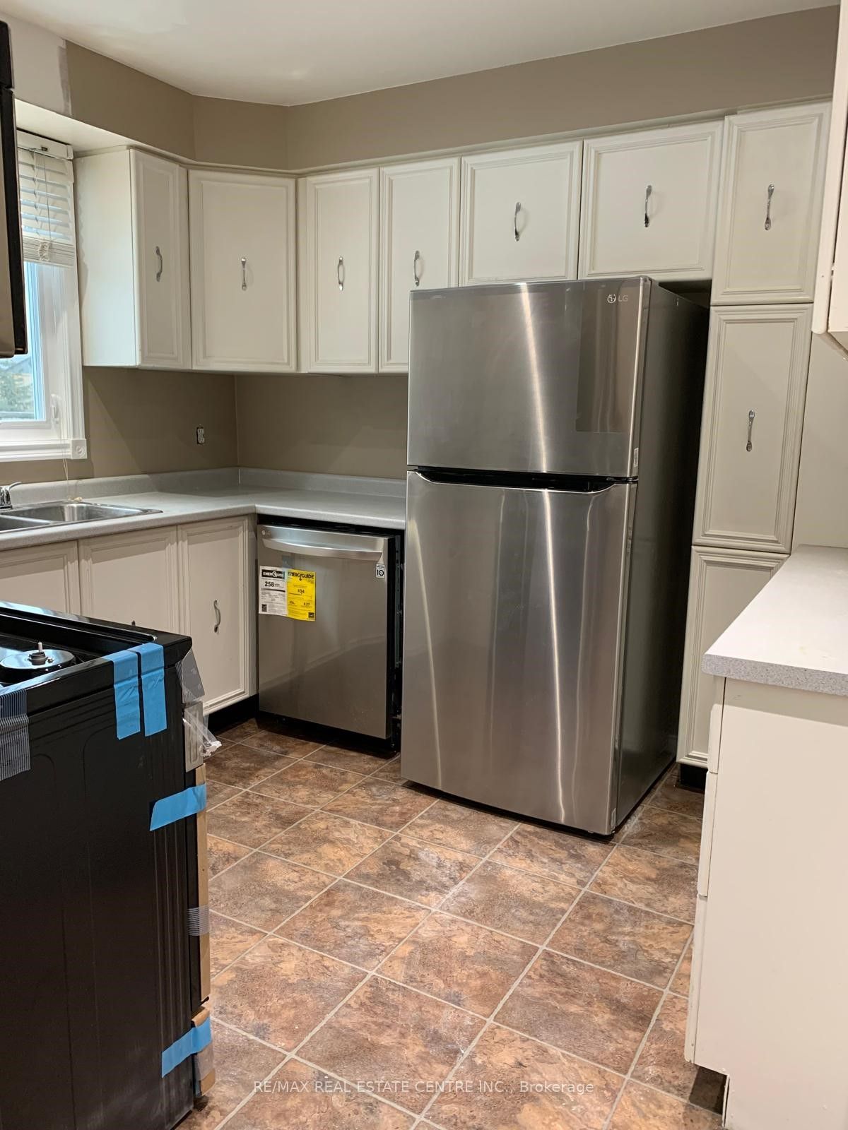14 Lindsay Court Property Photo 13