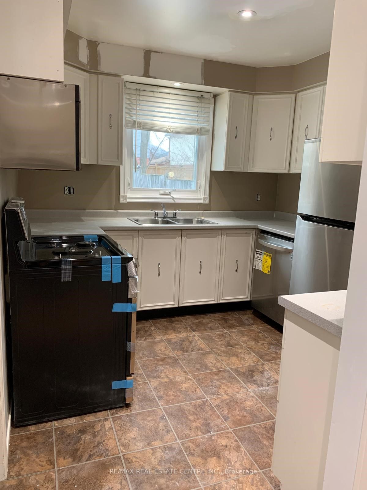 14 Lindsay Court Property Photo 14