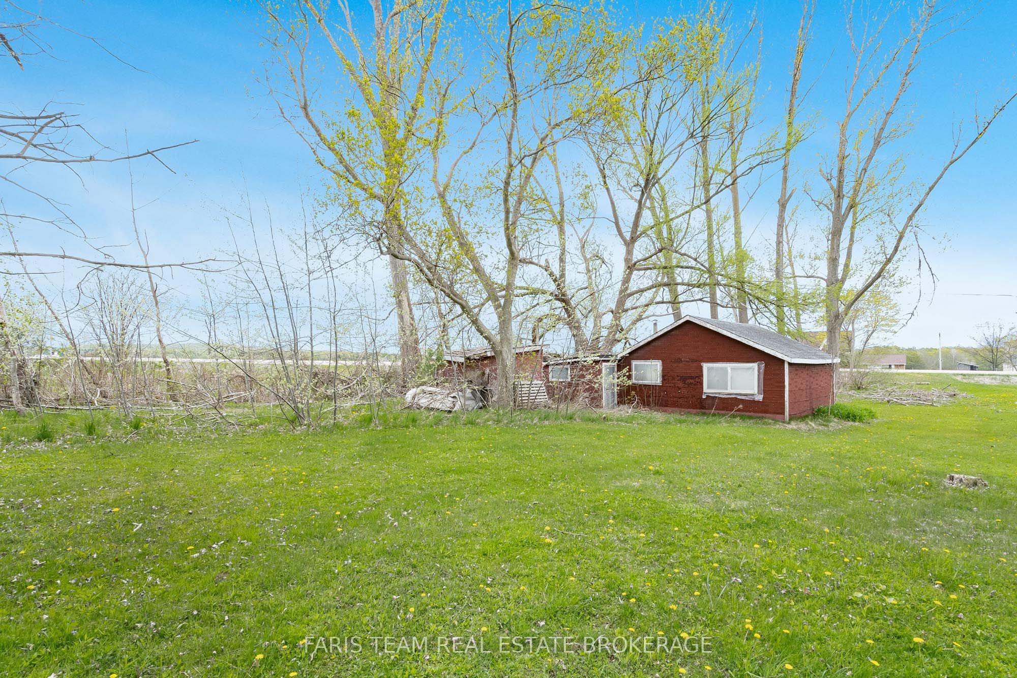 7665 Highway 93 Property Photo 6