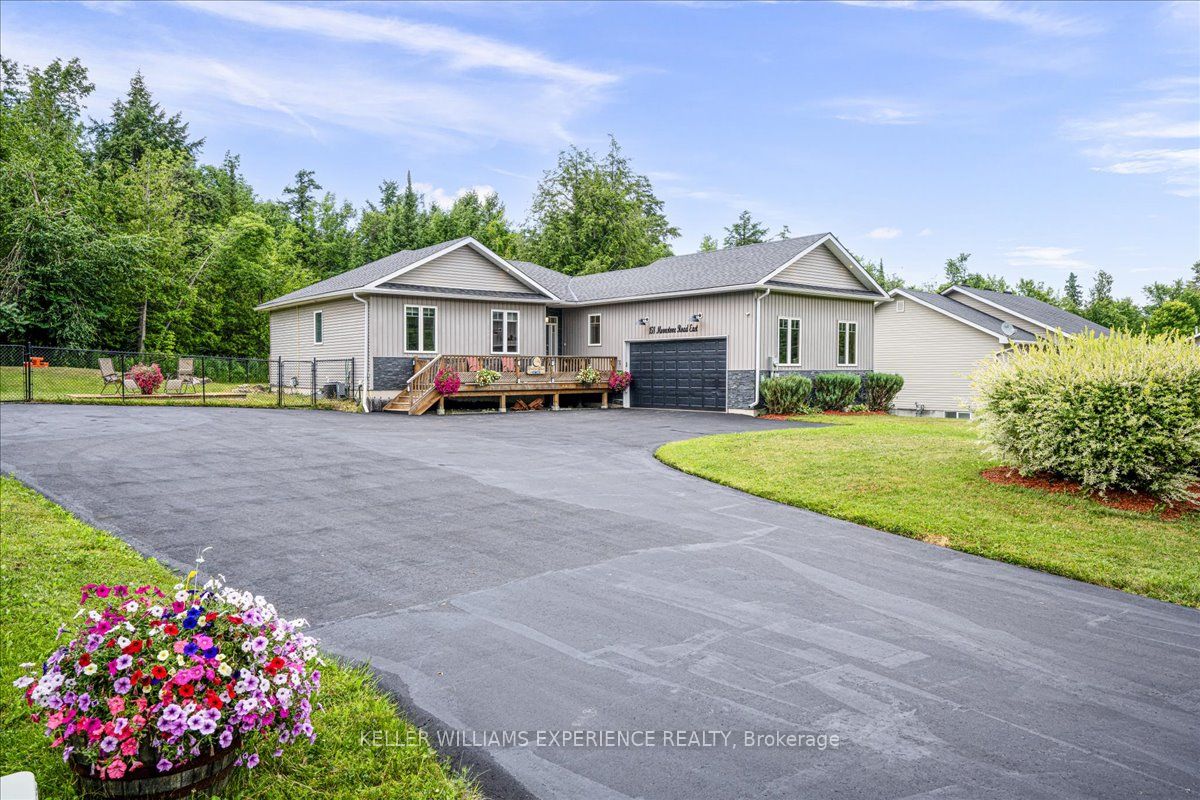 158 Moonstone Road E