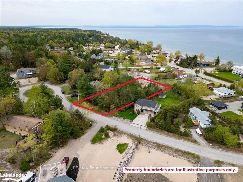 10 Lorrie Crescent Property Photo 3