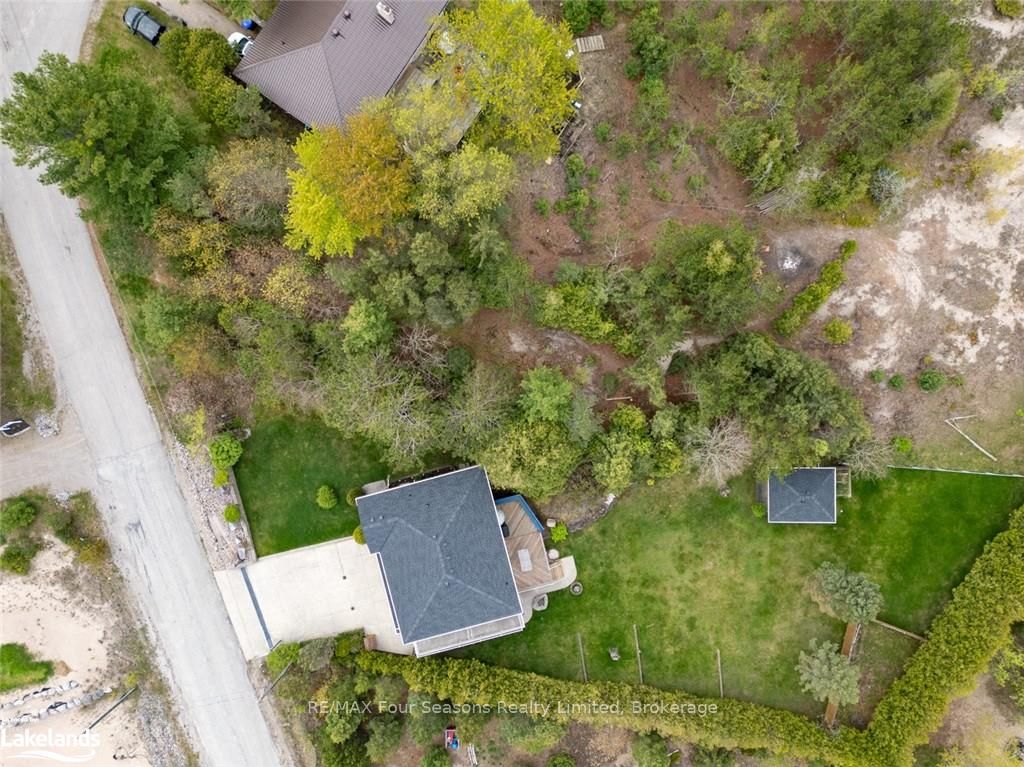 10 Lorrie Crescent Property Photo 10