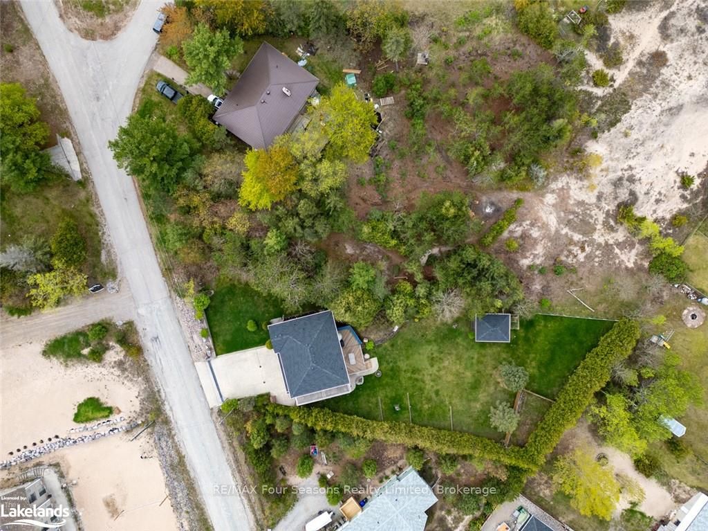 10 Lorrie Crescent Property Photo 11