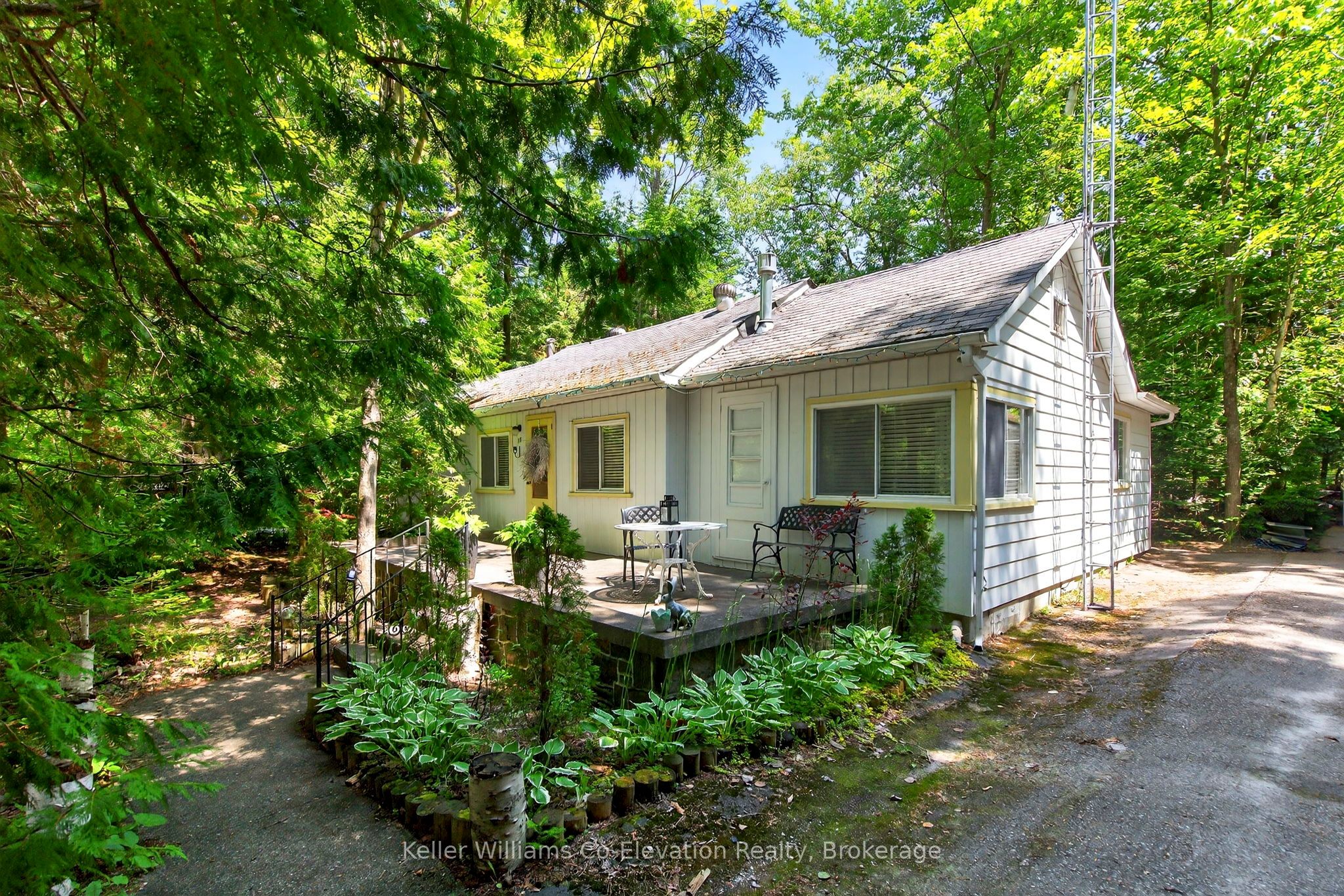 19 Evans Drive Property Photo 1