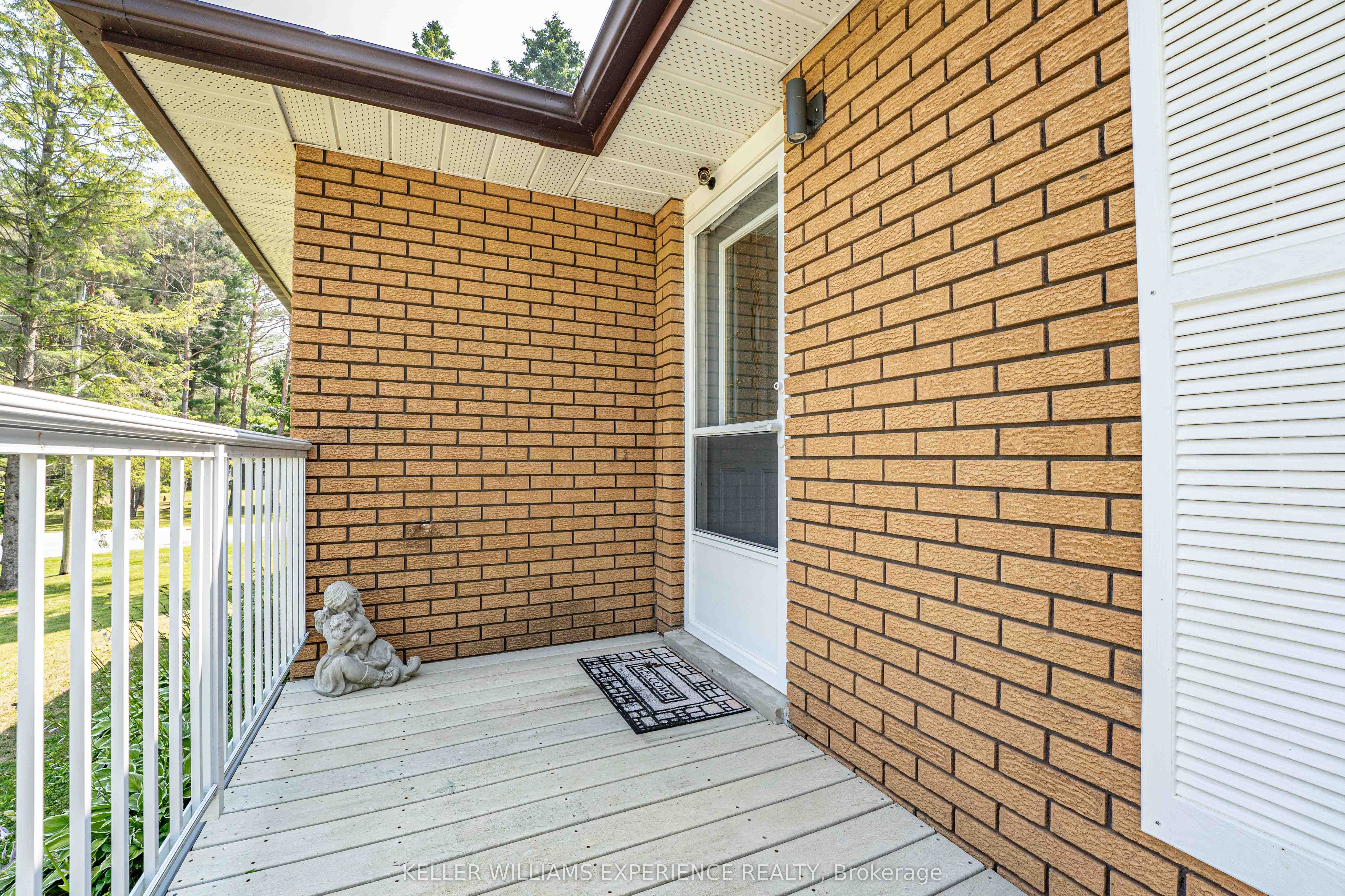 25 Lamers Crescent Property Photo 5