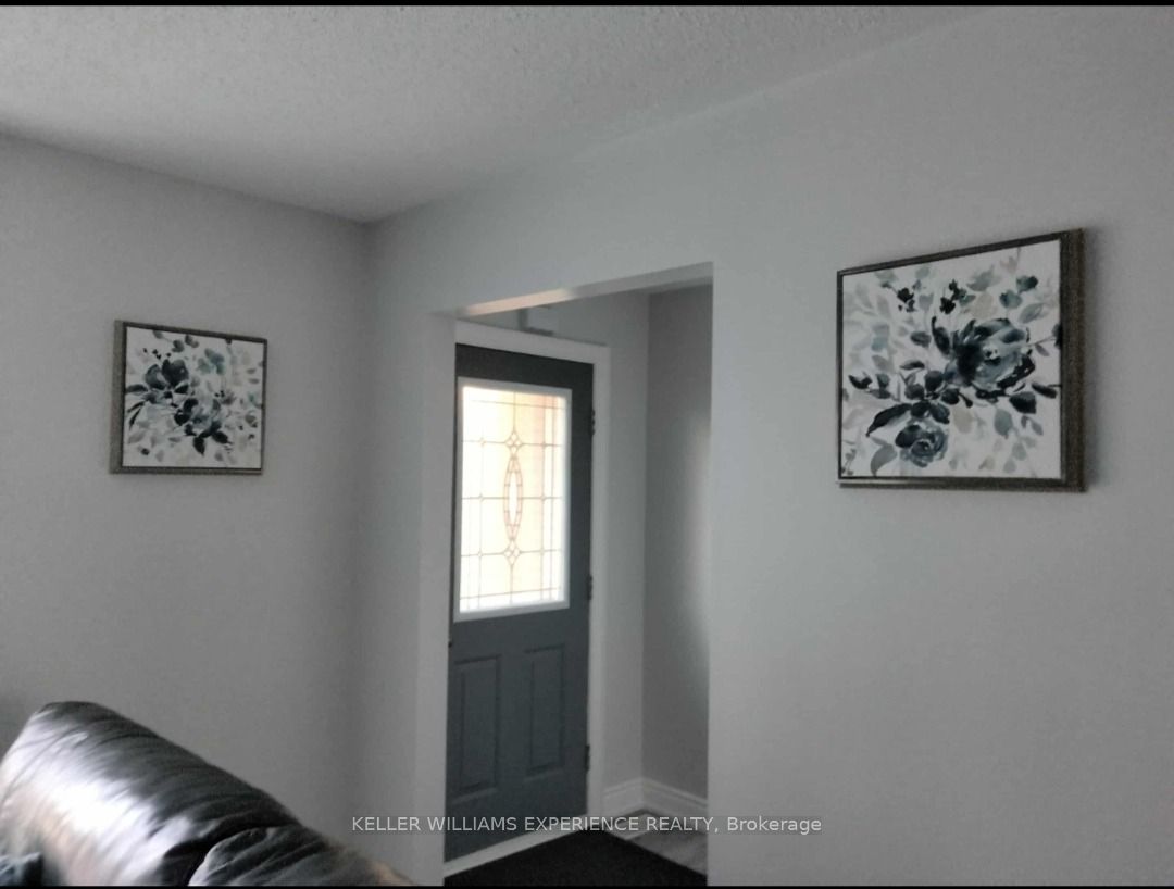 25 Lamers Crescent Property Photo 6