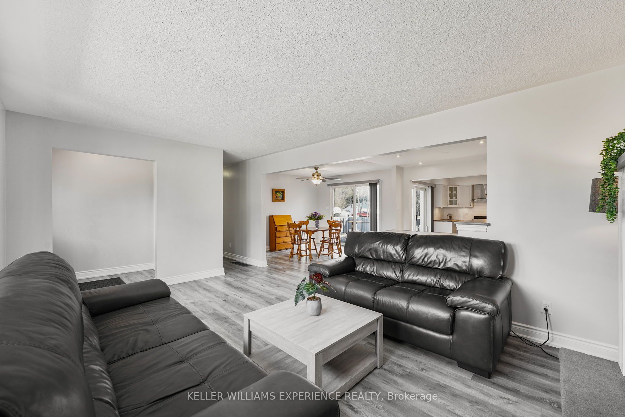 25 Lamers Crescent Property Photo 8