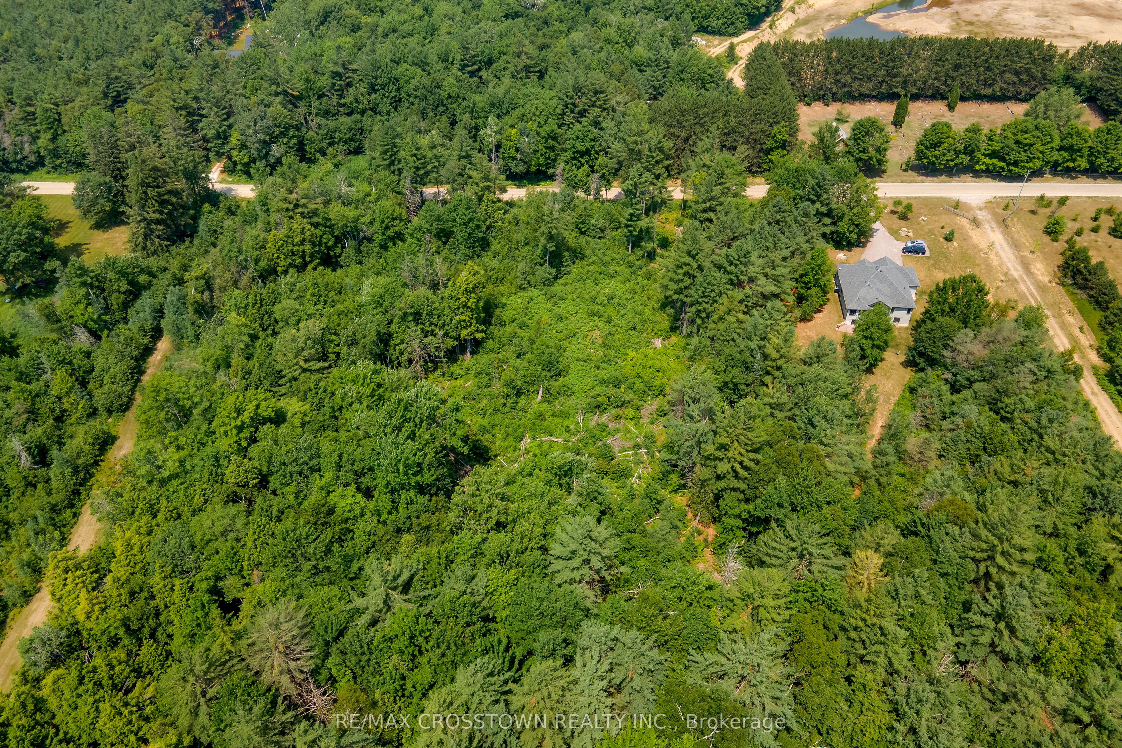 1979 Concession M-n Road Property Photo 6