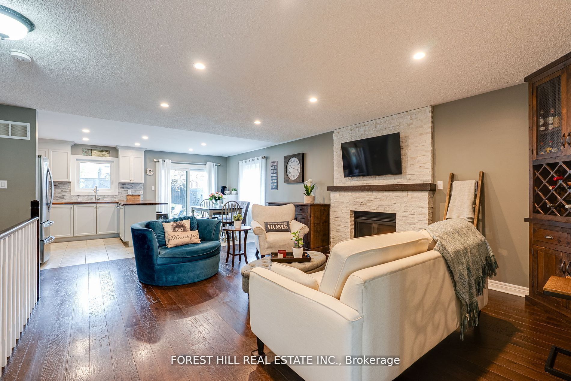 44 Prince Of Wales Drive Property Photo 1