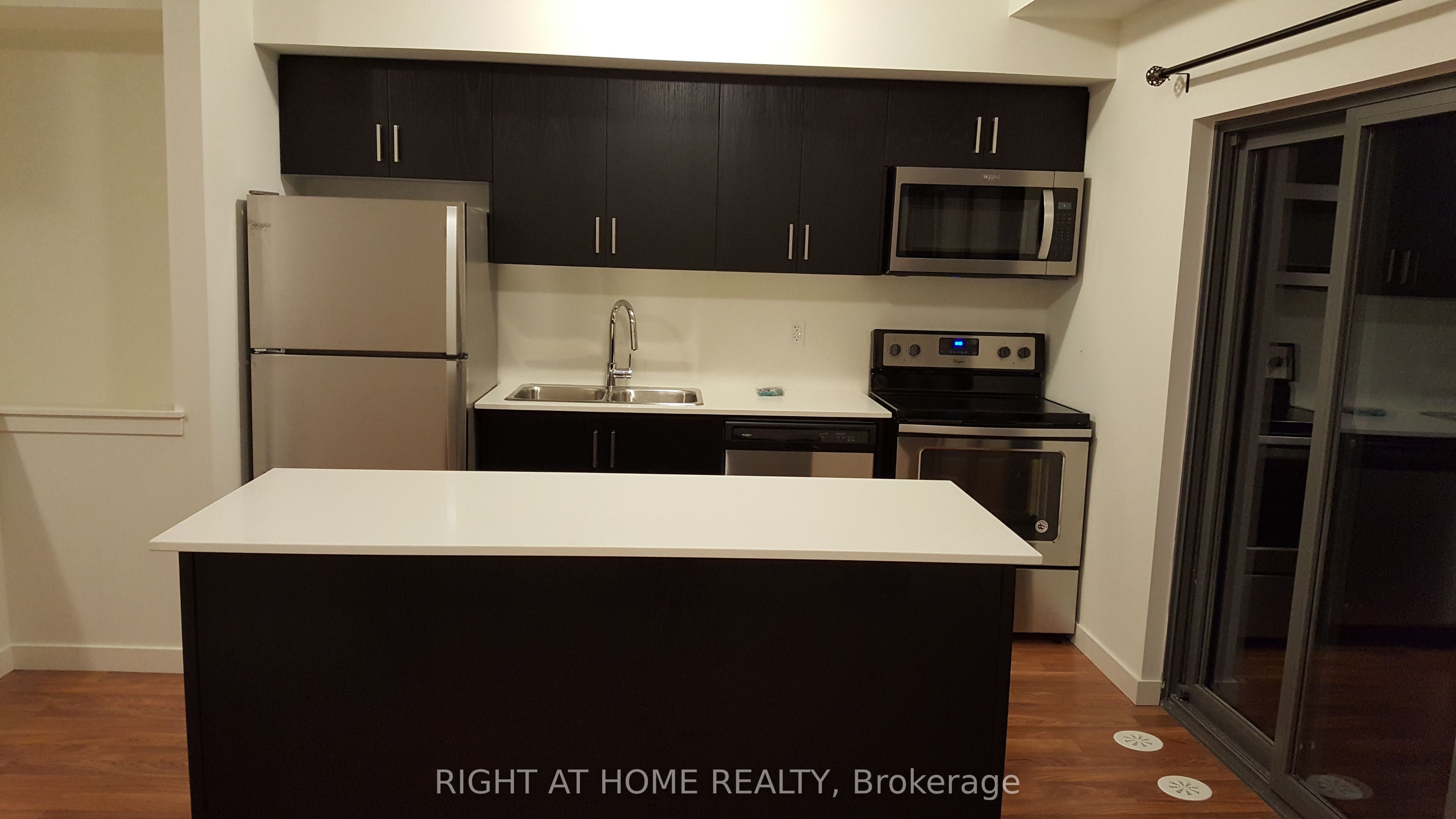 369 Essa Road 77 Property Photo 2