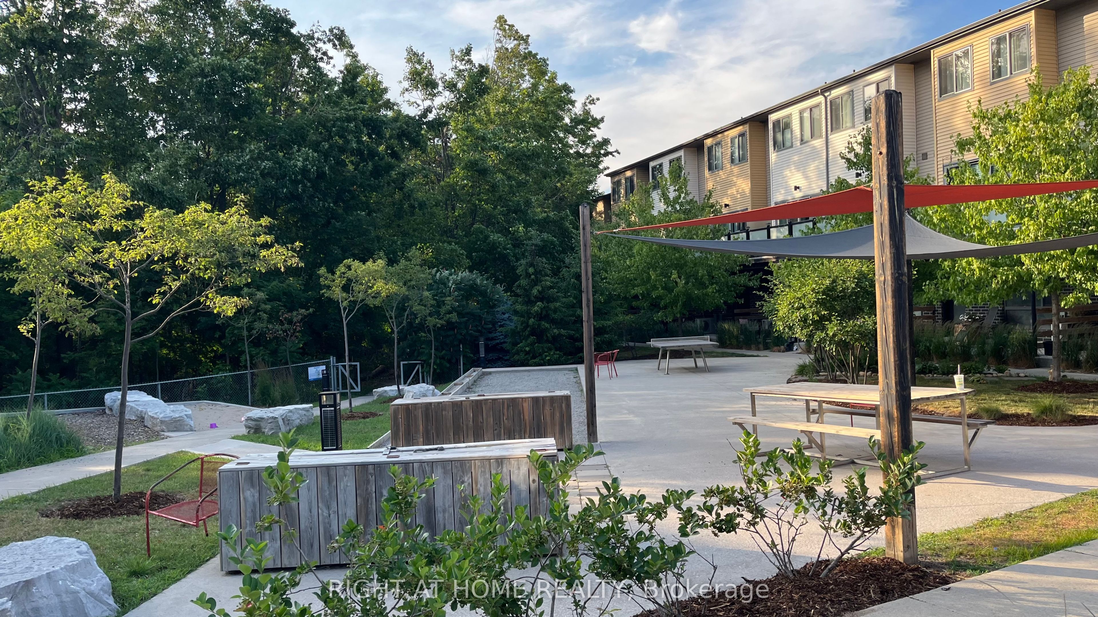 369 Essa Road 77 Property Photo 8