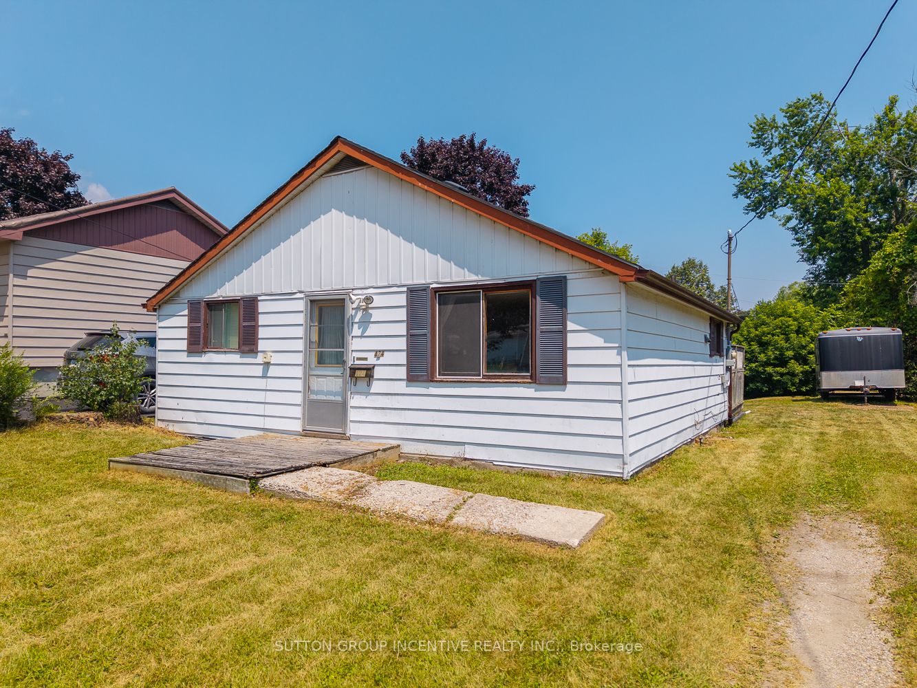 424 Forest Avenue S Property Photo 1