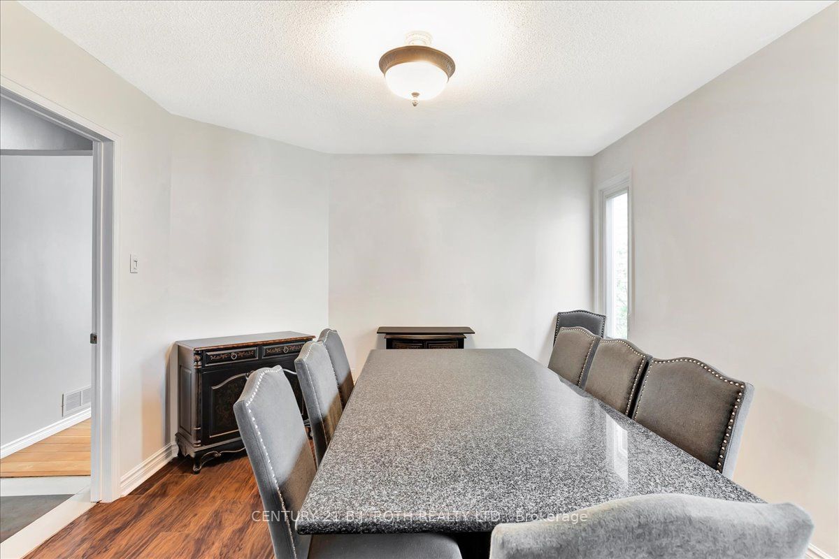 47 Moore Place Property Photo 7