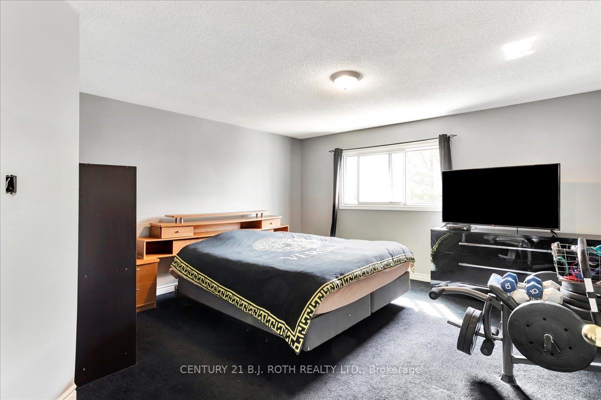 47 Moore Place Property Photo 17