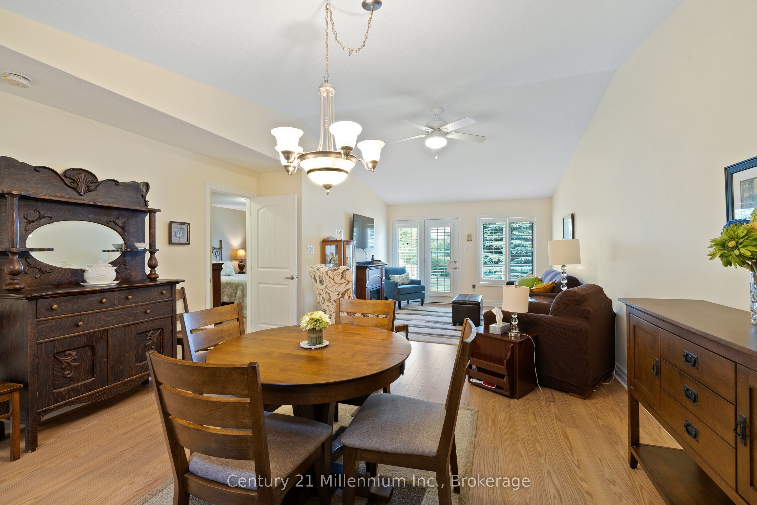 9 Garden Grove Crescent Property Photo 9