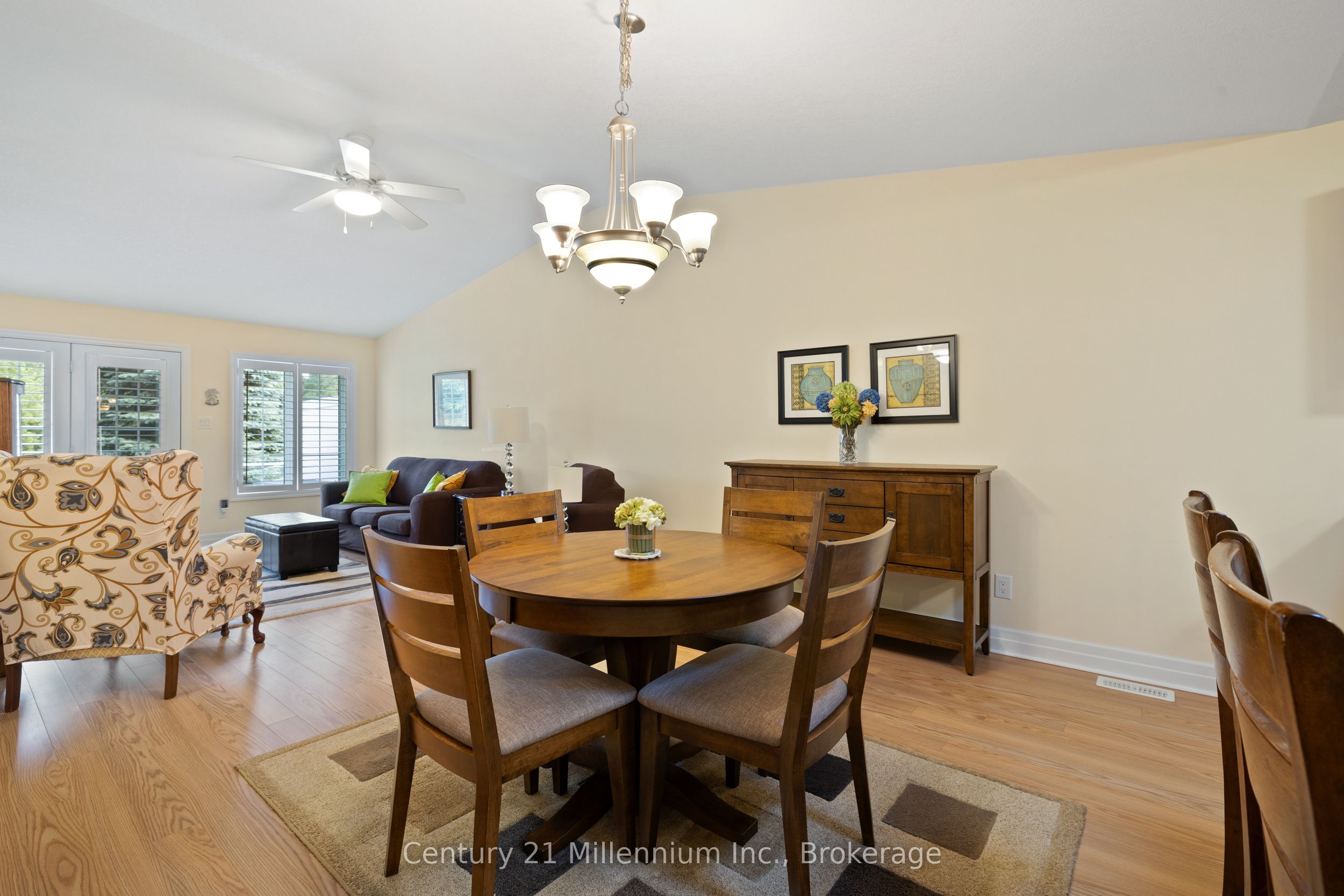 9 Garden Grove Crescent Property Photo 10