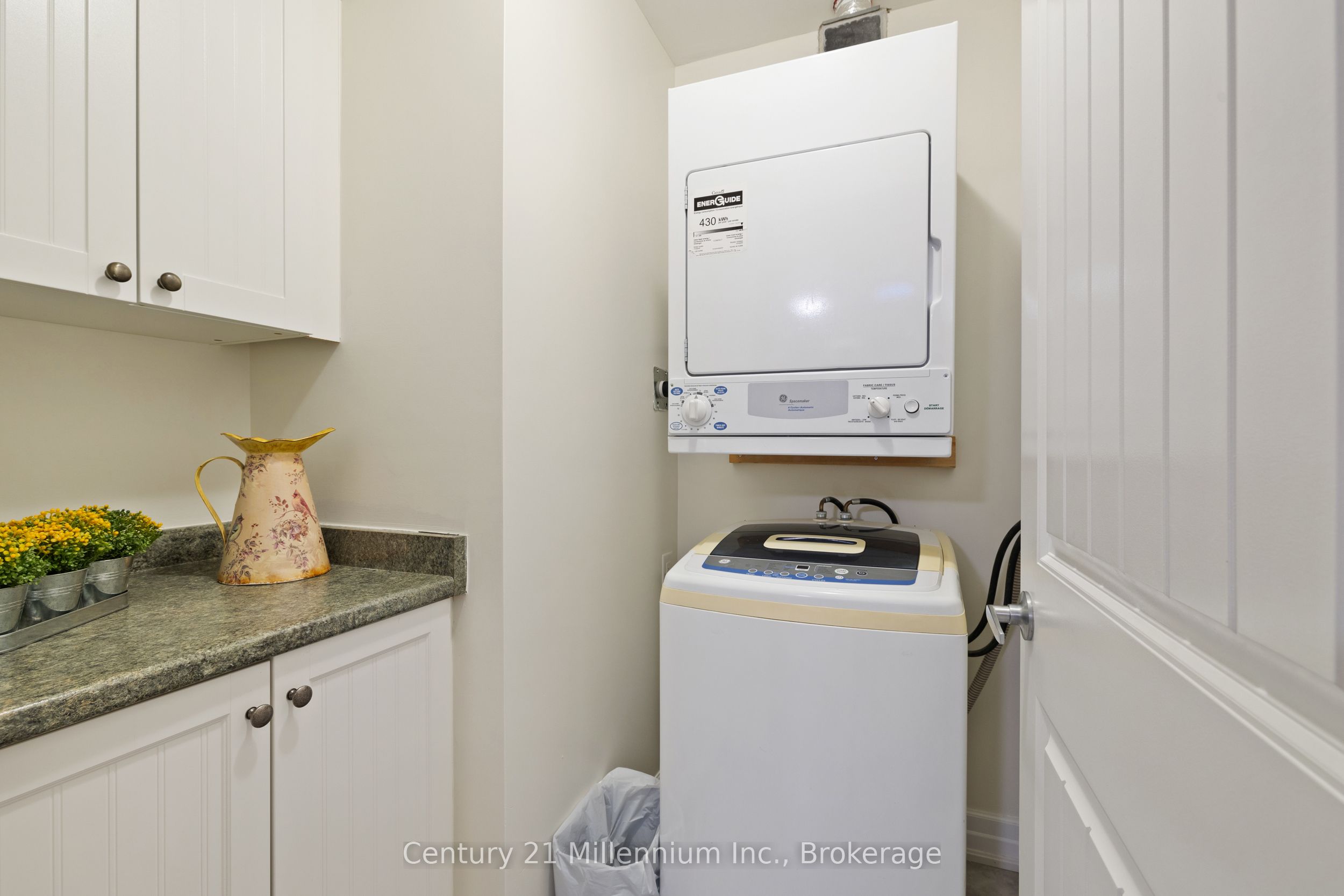 9 Garden Grove Crescent Property Photo 18