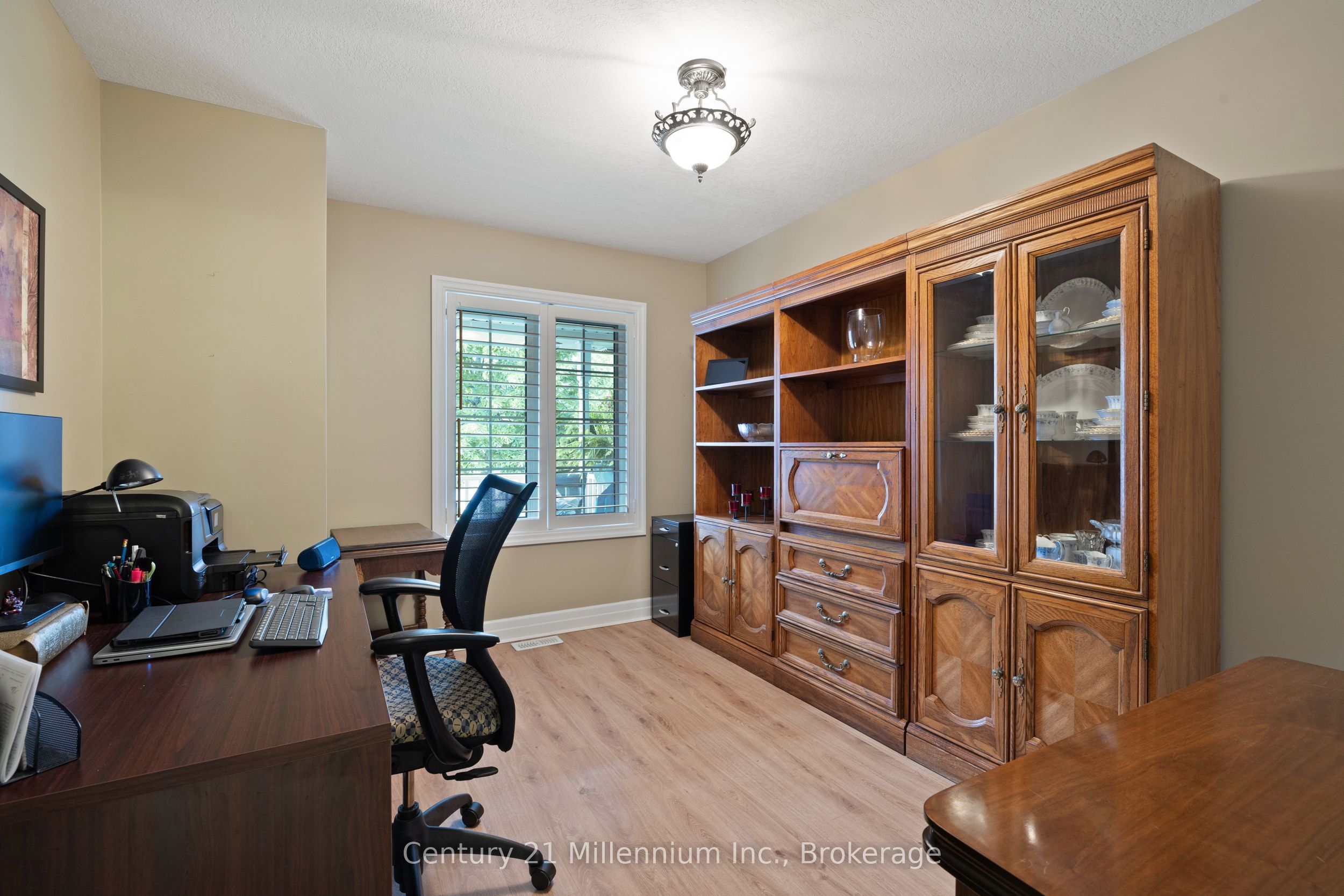 9 Garden Grove Crescent Property Photo 20