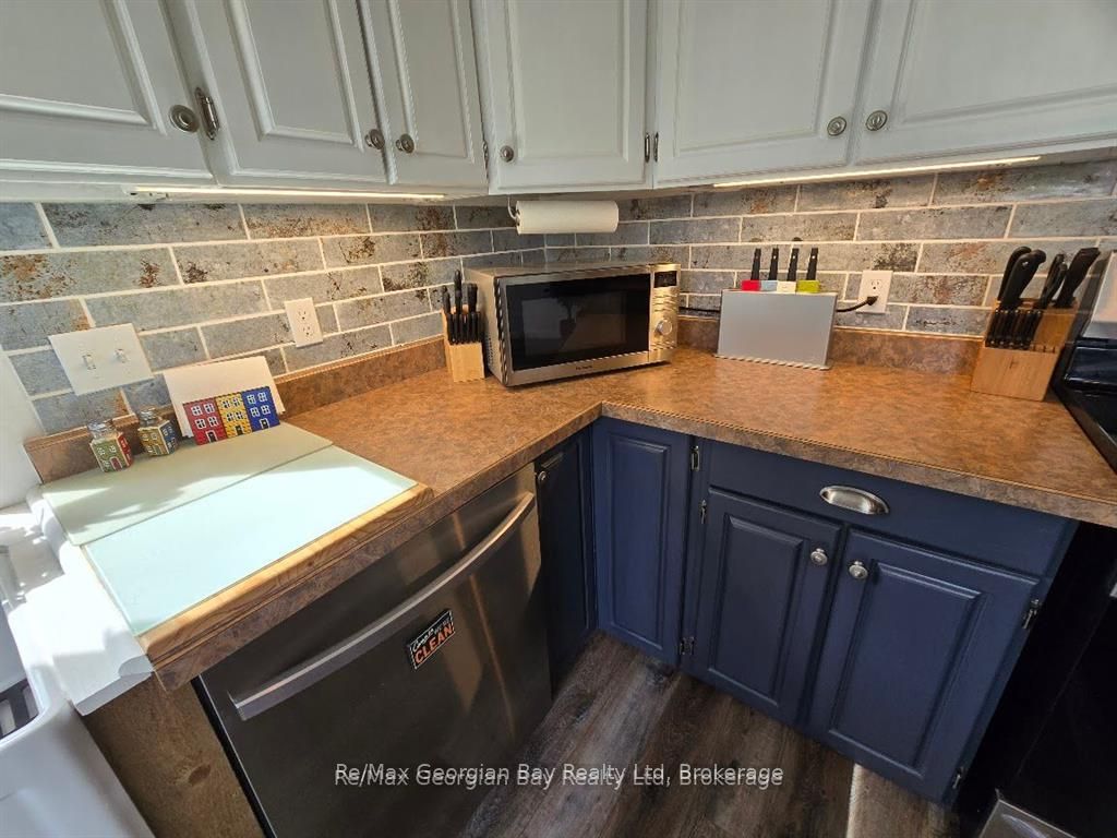 2066 Irish Line Property Photo 12
