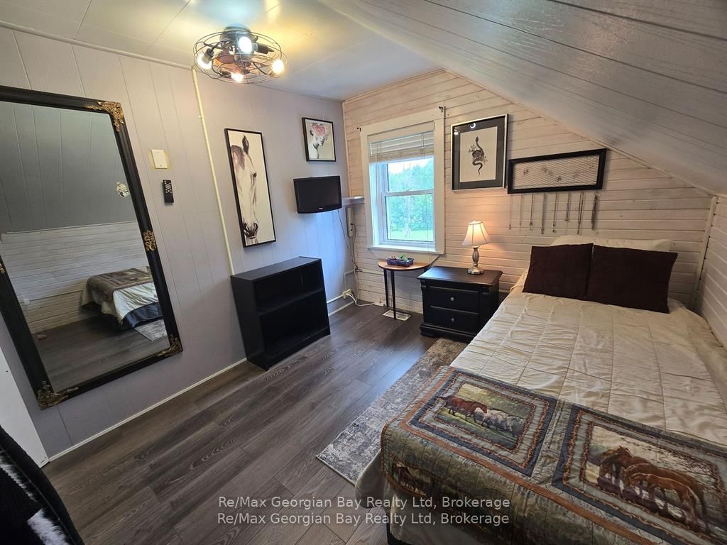 2066 Irish Line Property Photo 22
