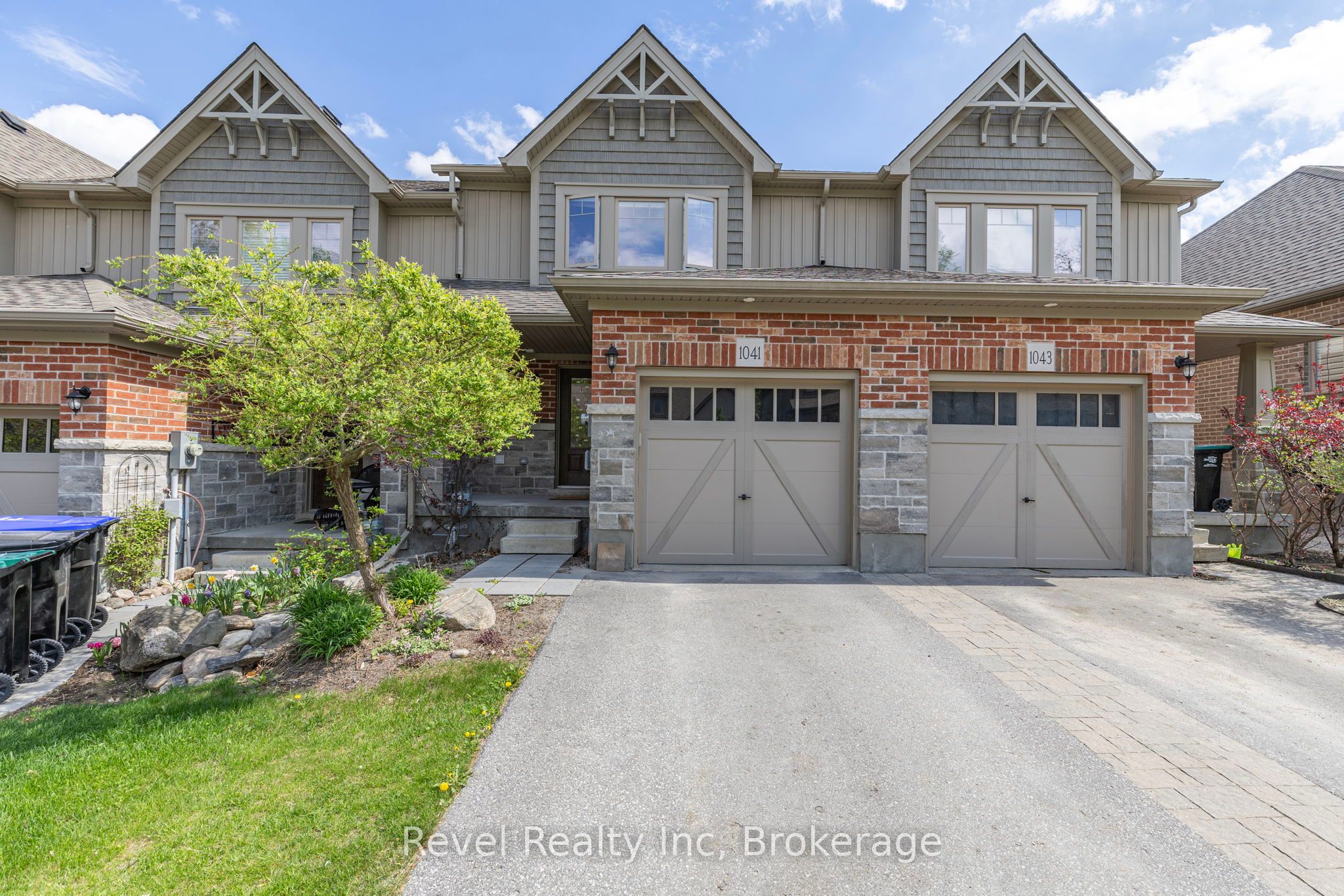 1041 Cook Drive Property Photo 1