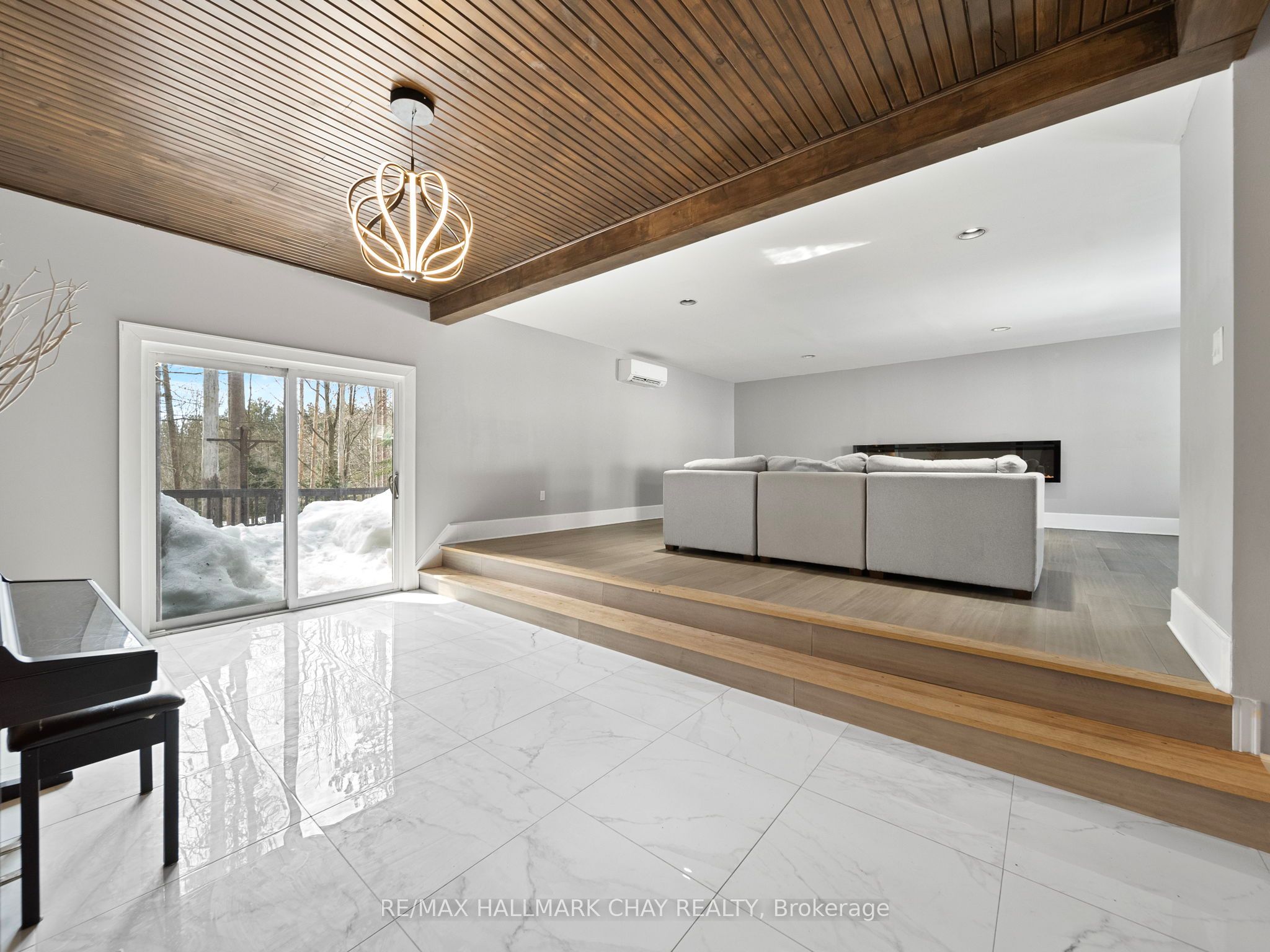 1 Pine Spring N/a Property Photo 8