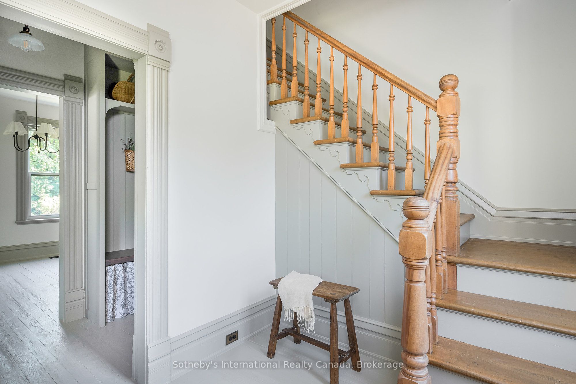221 Collingwood Street Property Photo 11