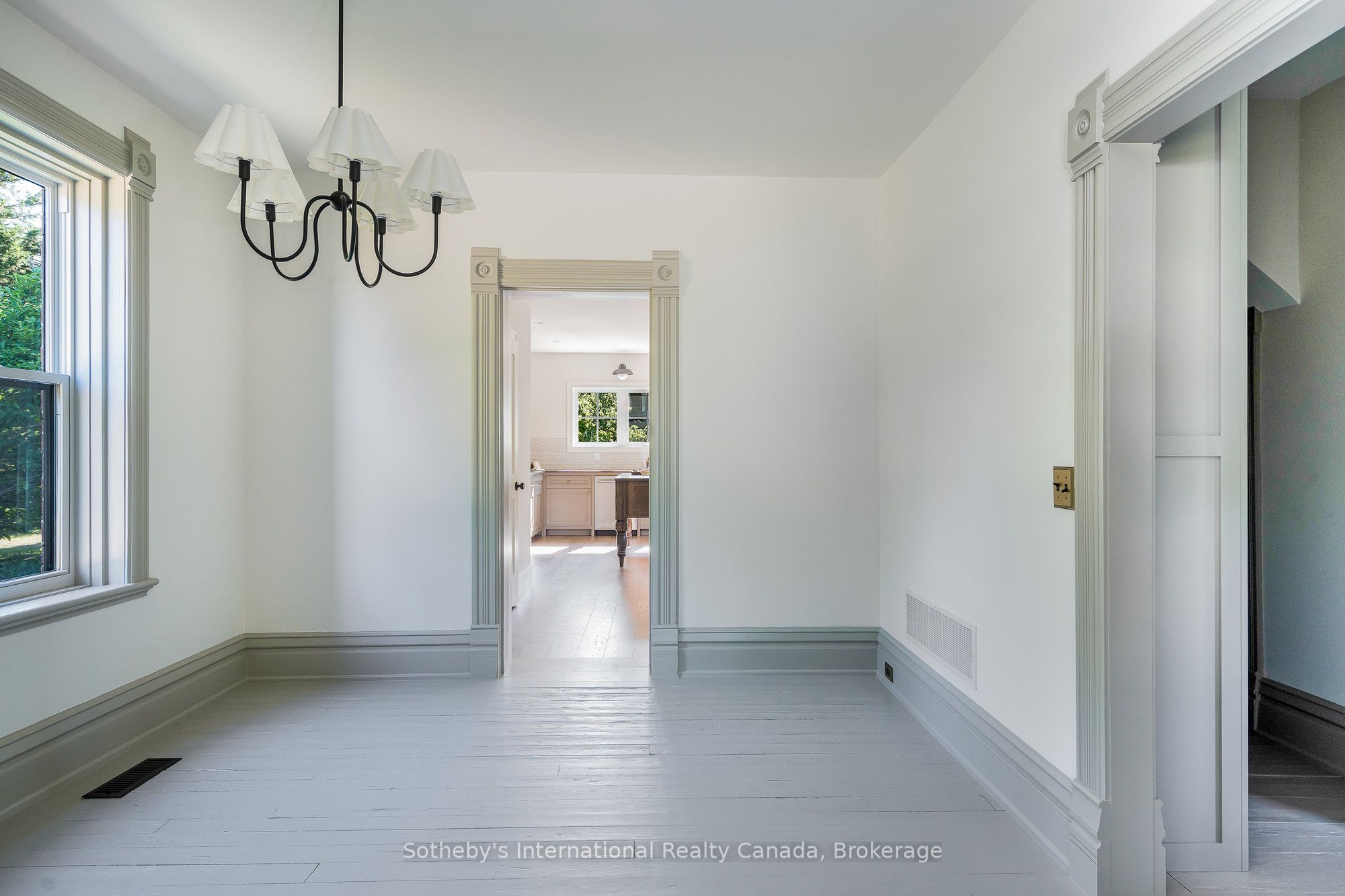 221 Collingwood Street Property Photo 12