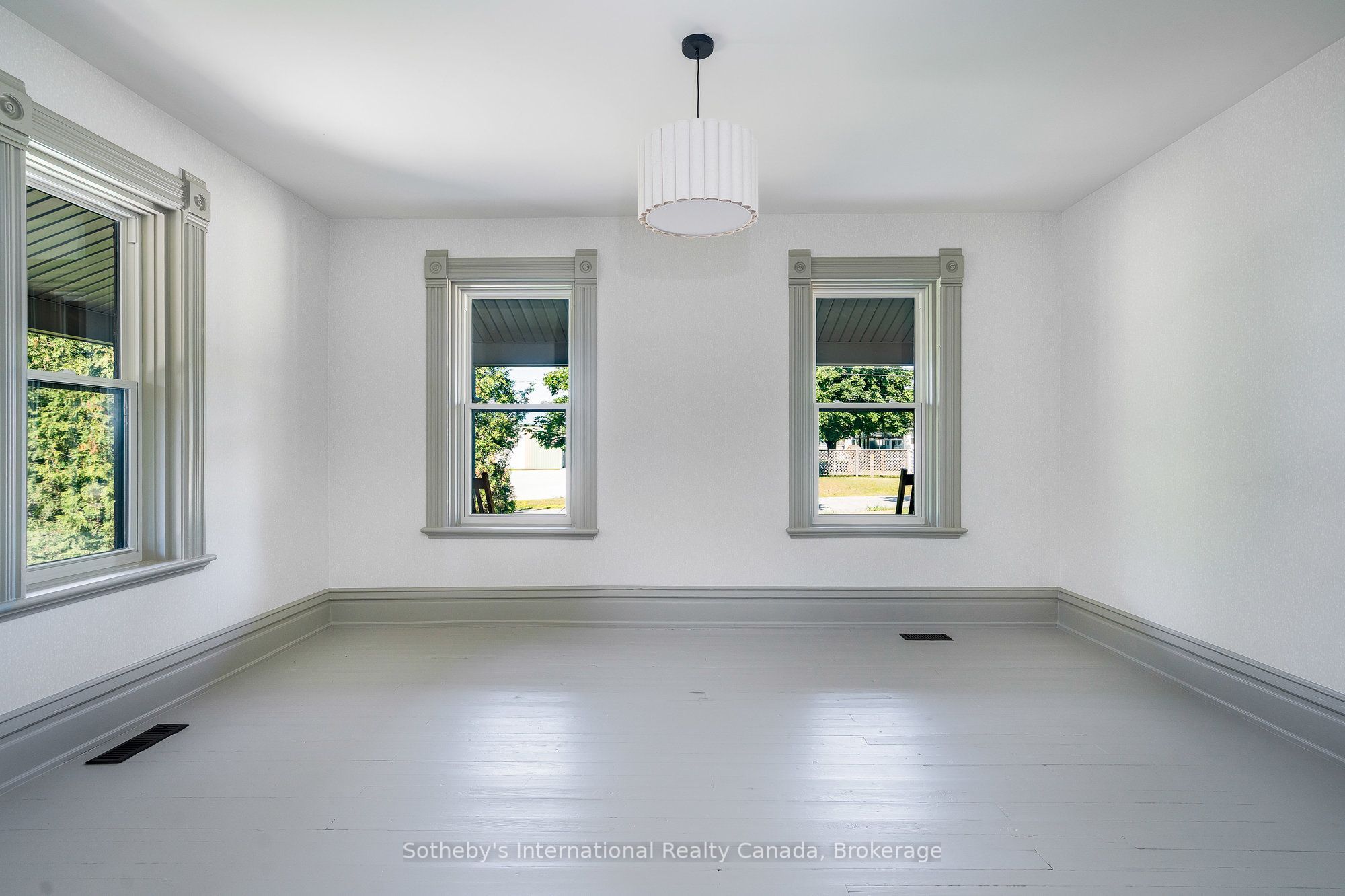 221 Collingwood Street Property Photo 13