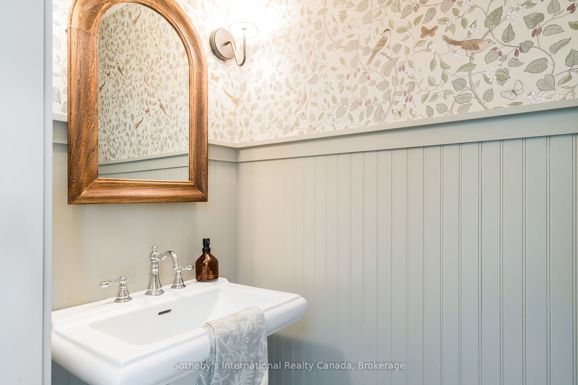 221 Collingwood Street Property Photo 24