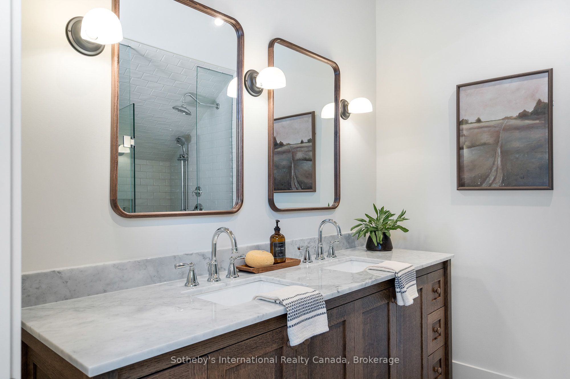 221 Collingwood Street Property Photo 29