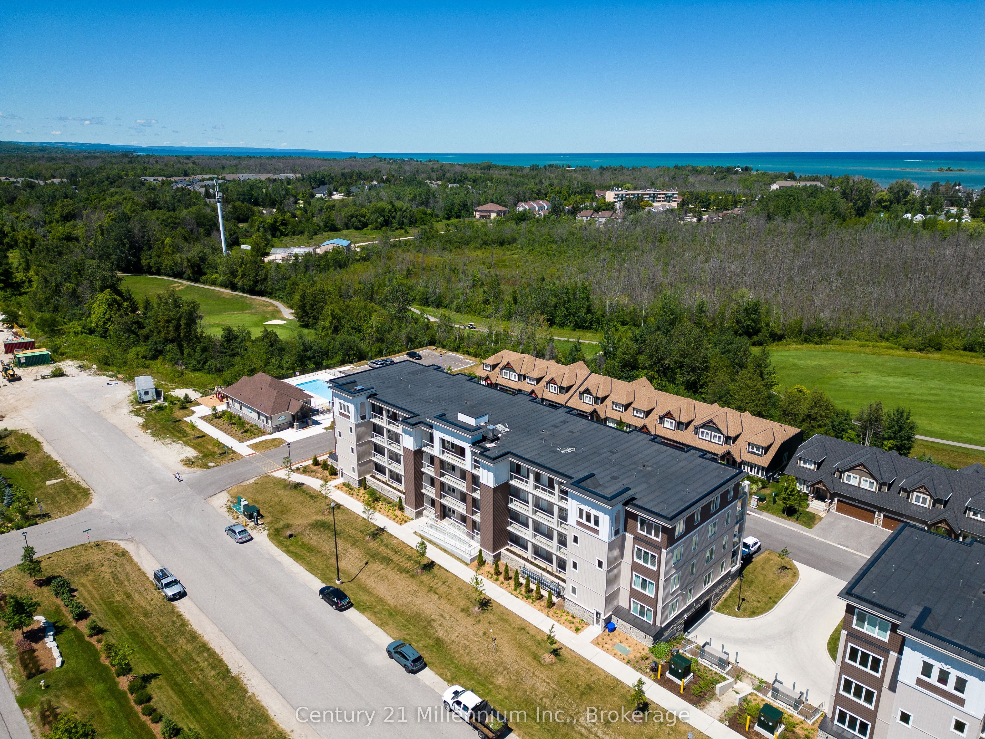 17 Spooner Crescent 205 Property Photo 2