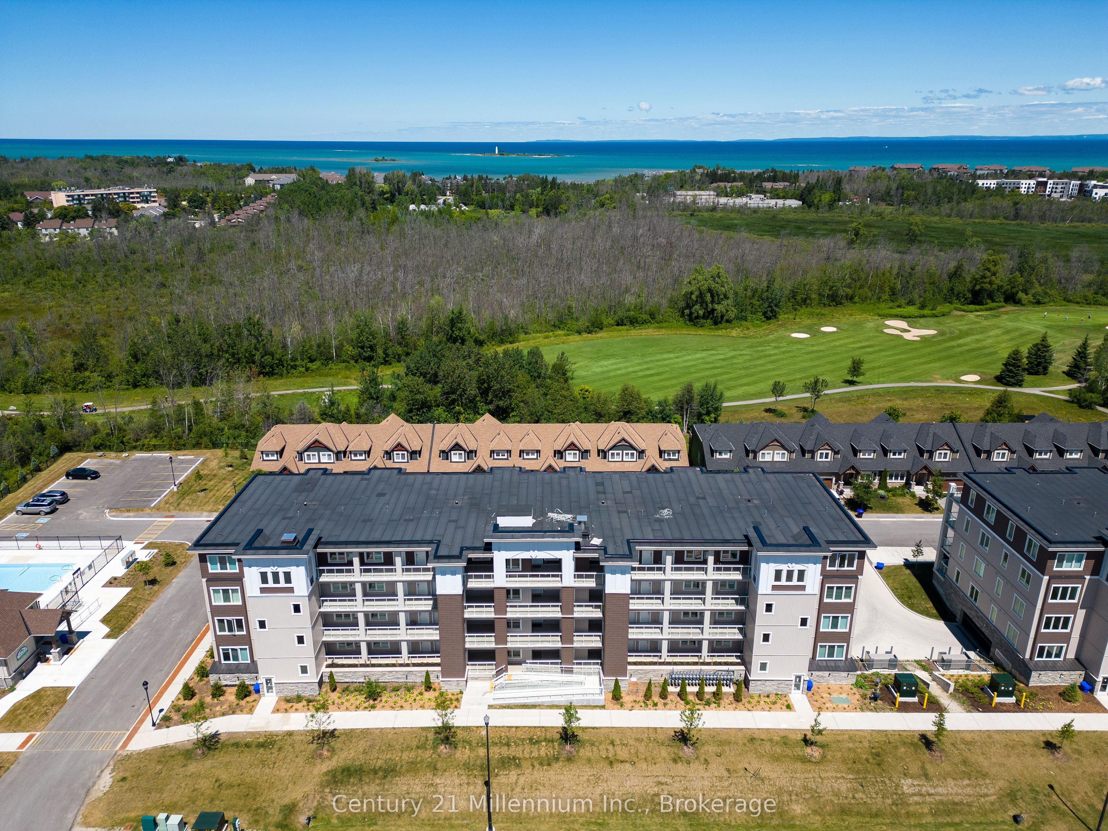 17 Spooner Crescent 205 Property Photo 3