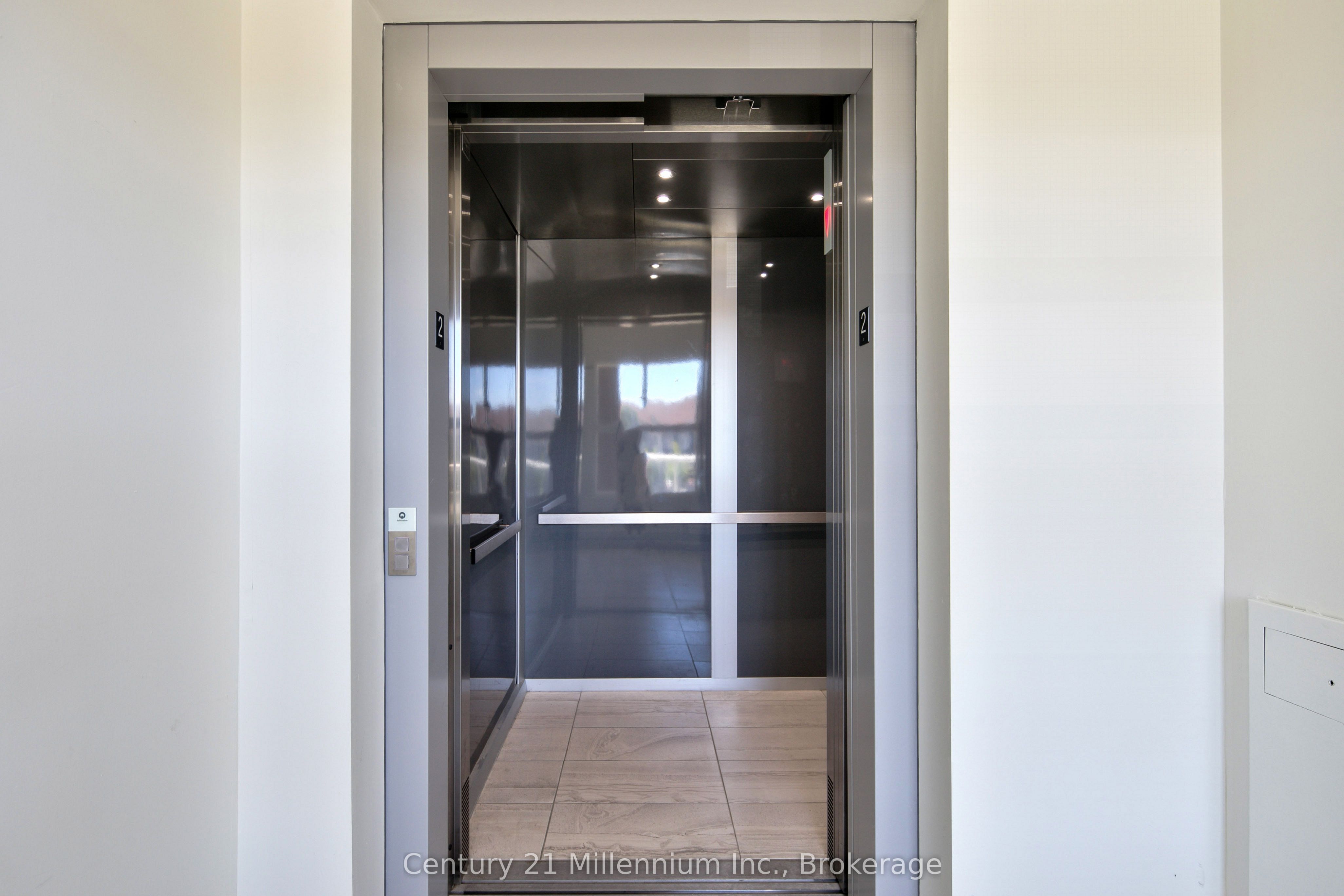 17 Spooner Crescent 205 Property Photo 5