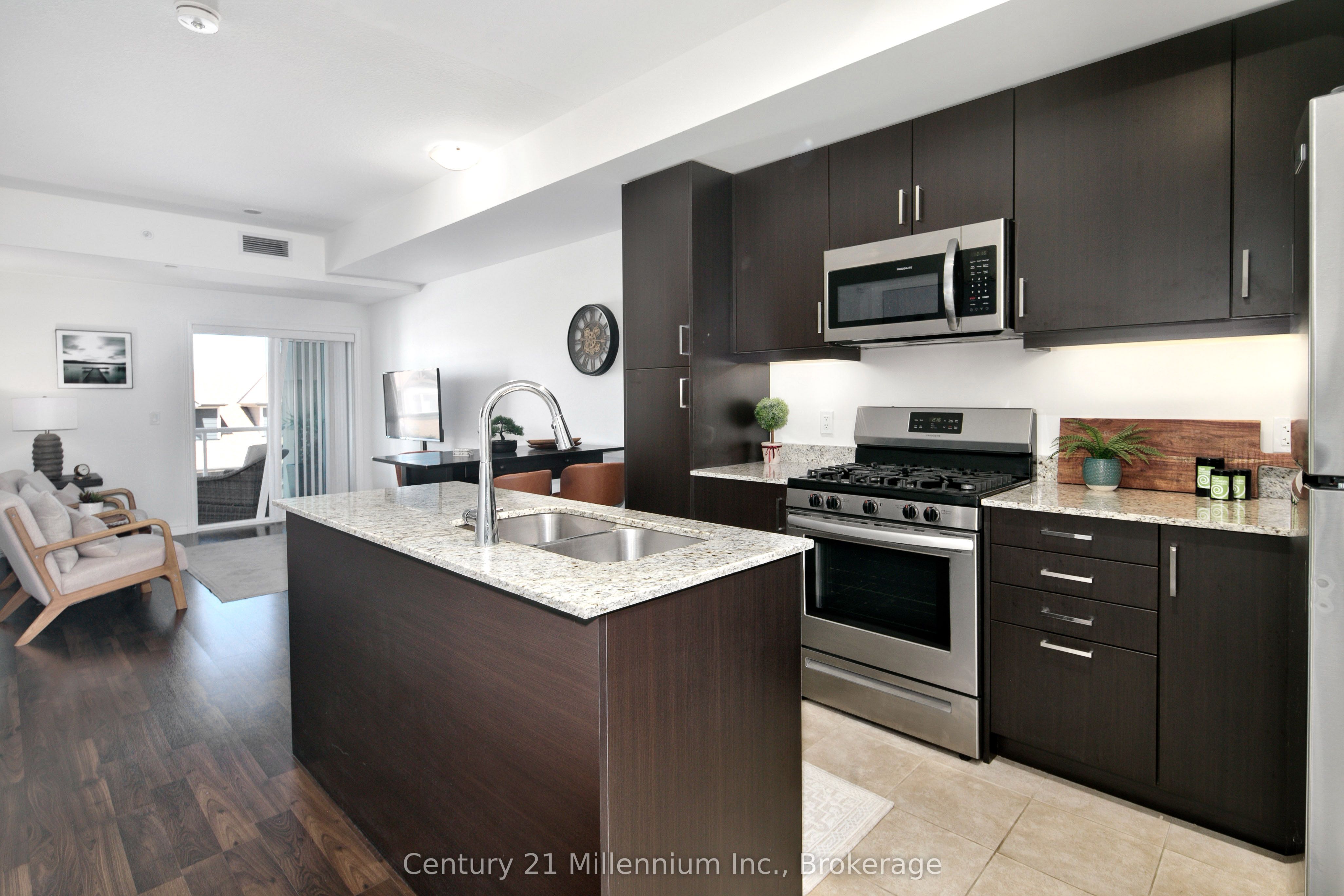 17 Spooner Crescent 205 Property Photo 9