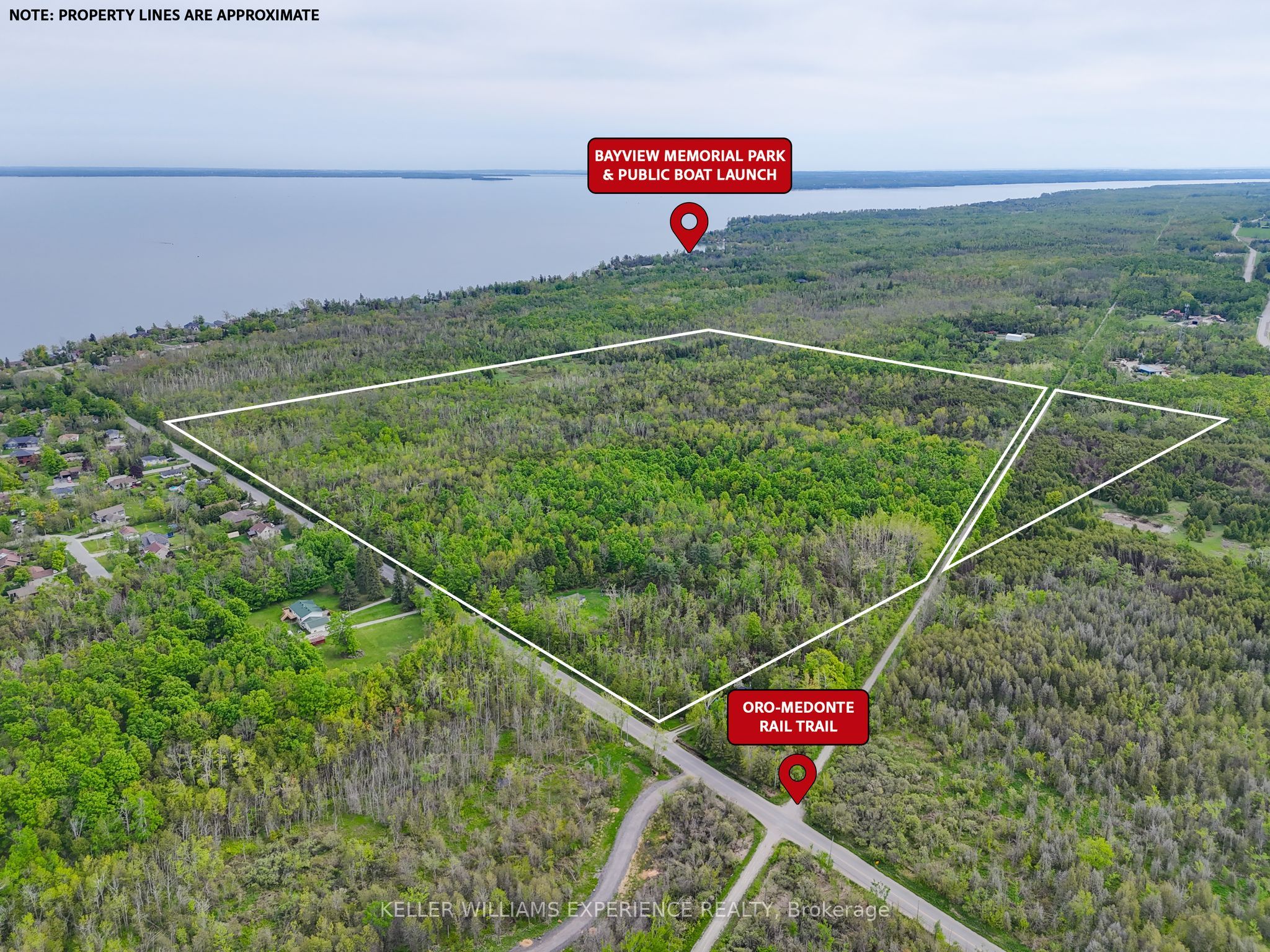 552 Lynn St Property Photo 5