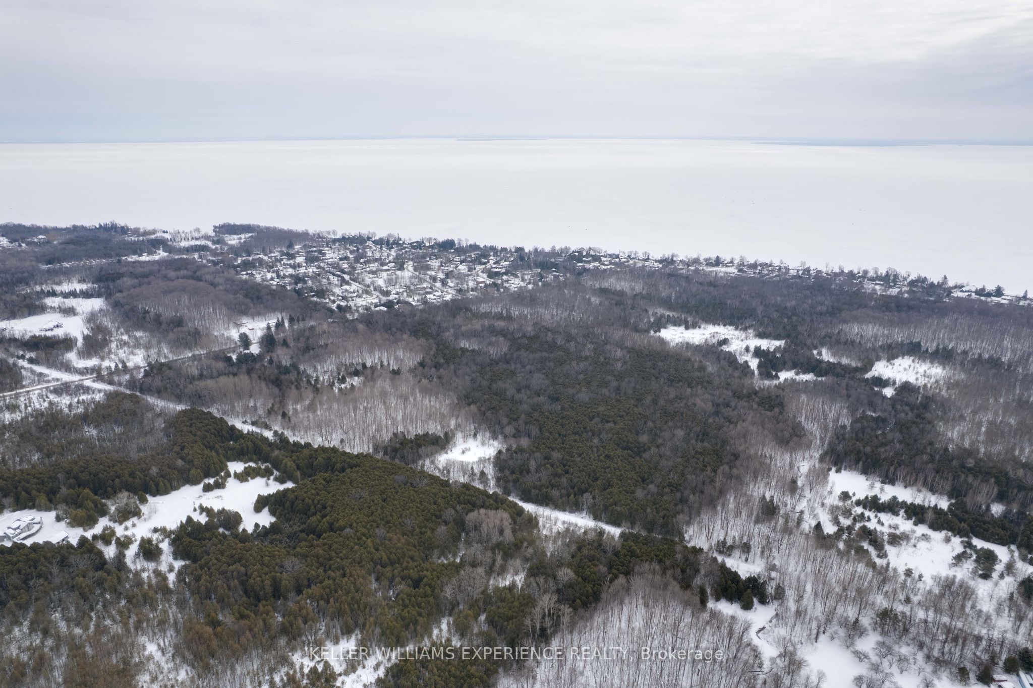 552 Lynn St Property Photo 25