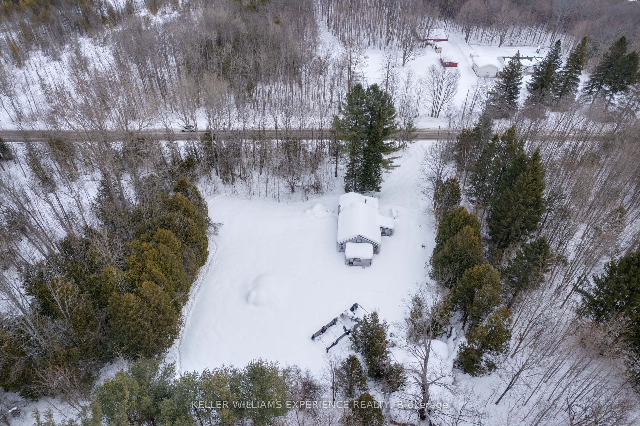 552 Lynn St Property Photo 30