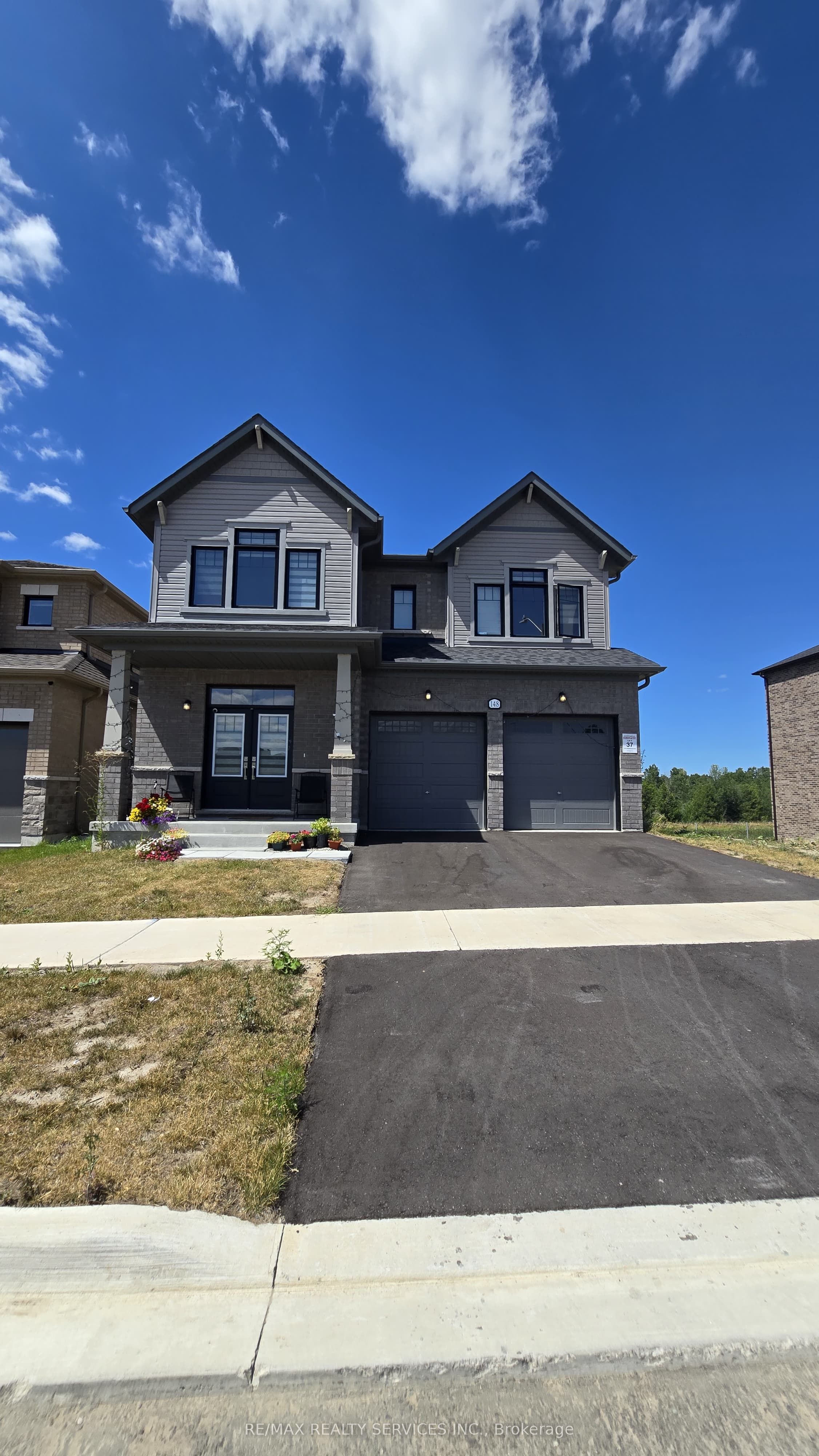 148 Thicketwood Avenue Property Photo 2