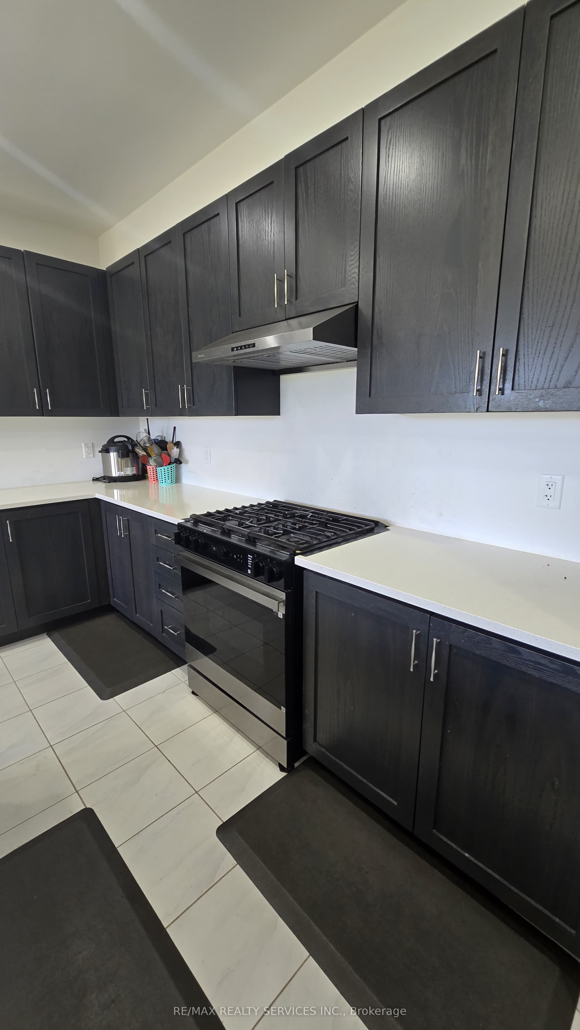 148 Thicketwood Avenue Property Photo 10